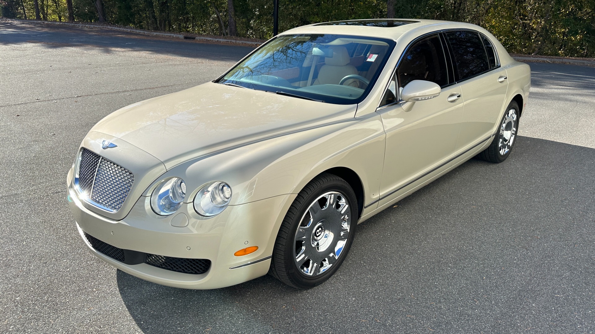 Used 2007 Bentley Continental Flying Spur W12 ENGINE / MASSAGE / LAMBSKIN RUGS / AMAZING CONDITION for sale Sold at Formula Imports in Charlotte NC 28227 5
