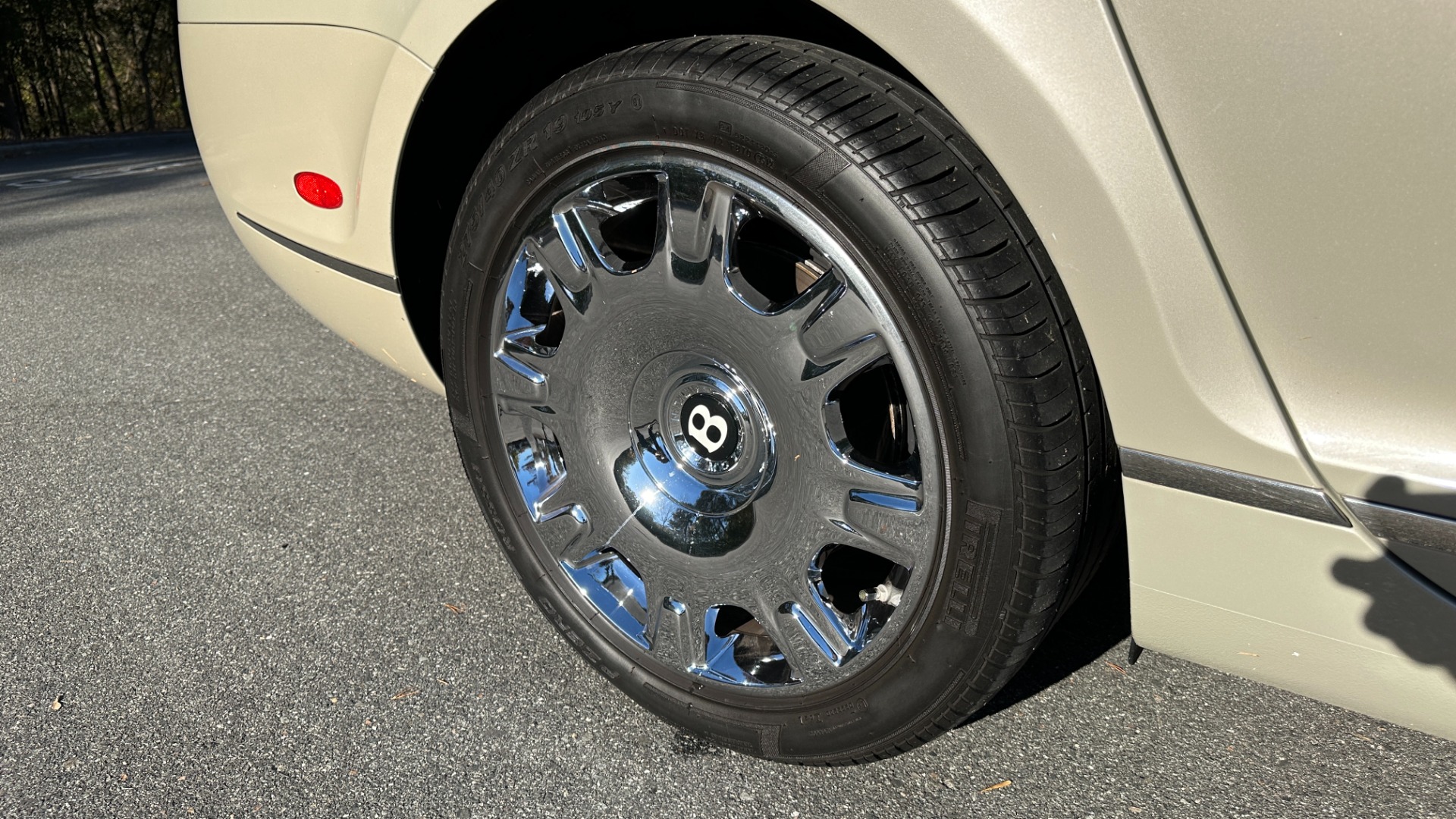 Used 2007 Bentley Continental Flying Spur W12 ENGINE / MASSAGE / LAMBSKIN RUGS / AMAZING CONDITION for sale Sold at Formula Imports in Charlotte NC 28227 63