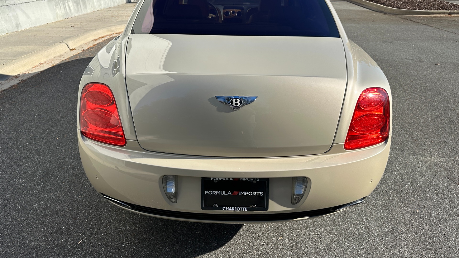 Used 2007 Bentley Continental Flying Spur W12 ENGINE / MASSAGE / LAMBSKIN RUGS / AMAZING CONDITION for sale Sold at Formula Imports in Charlotte NC 28227 9