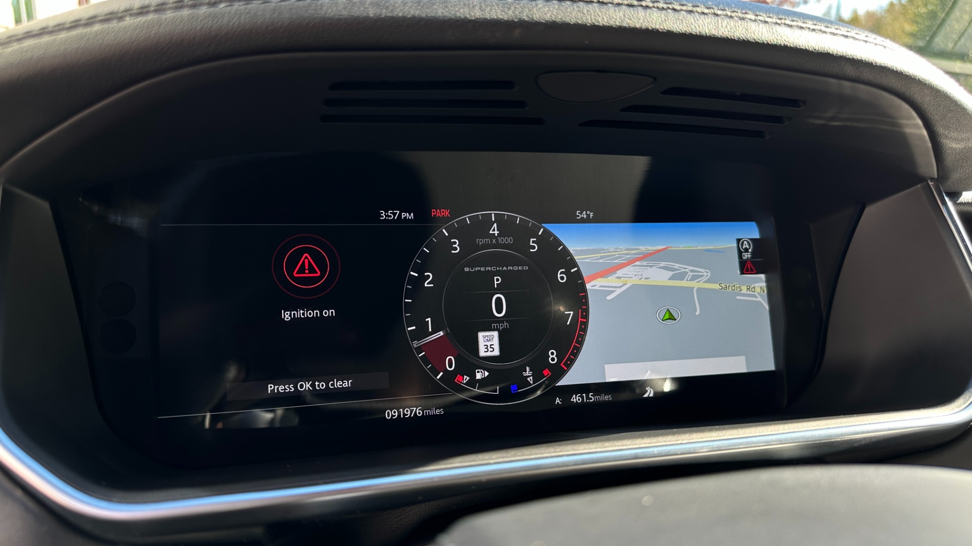Used 2018 Land Rover Range Rover VISION ASSIST / 22 WAY MASSAGE SEATS / MERIDIAN SOUND / REAR ENTERTAINMENT for sale $41,999 at Formula Imports in Charlotte NC 28227 15