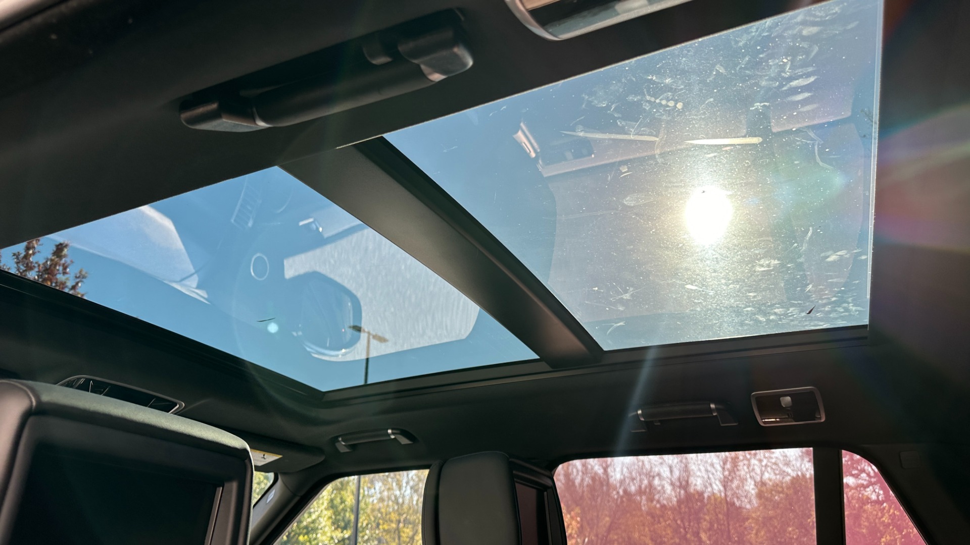 Used 2018 Land Rover Range Rover VISION ASSIST / 22 WAY MASSAGE SEATS / MERIDIAN SOUND / REAR ENTERTAINMENT for sale Sold at Formula Imports in Charlotte NC 28227 25