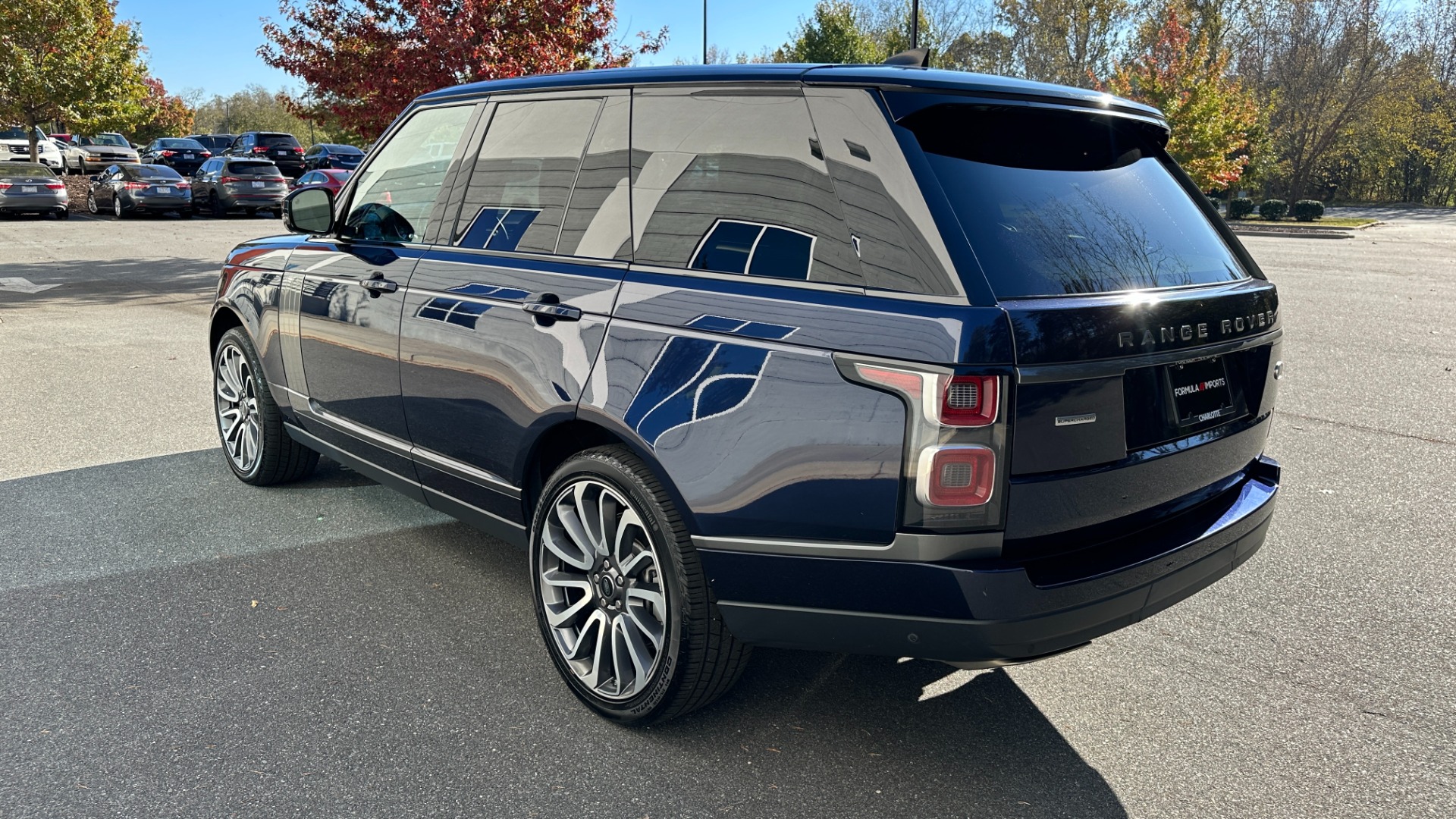 Used 2018 Land Rover Range Rover VISION ASSIST / 22 WAY MASSAGE SEATS / MERIDIAN SOUND / REAR ENTERTAINMENT for sale $41,999 at Formula Imports in Charlotte NC 28227 4