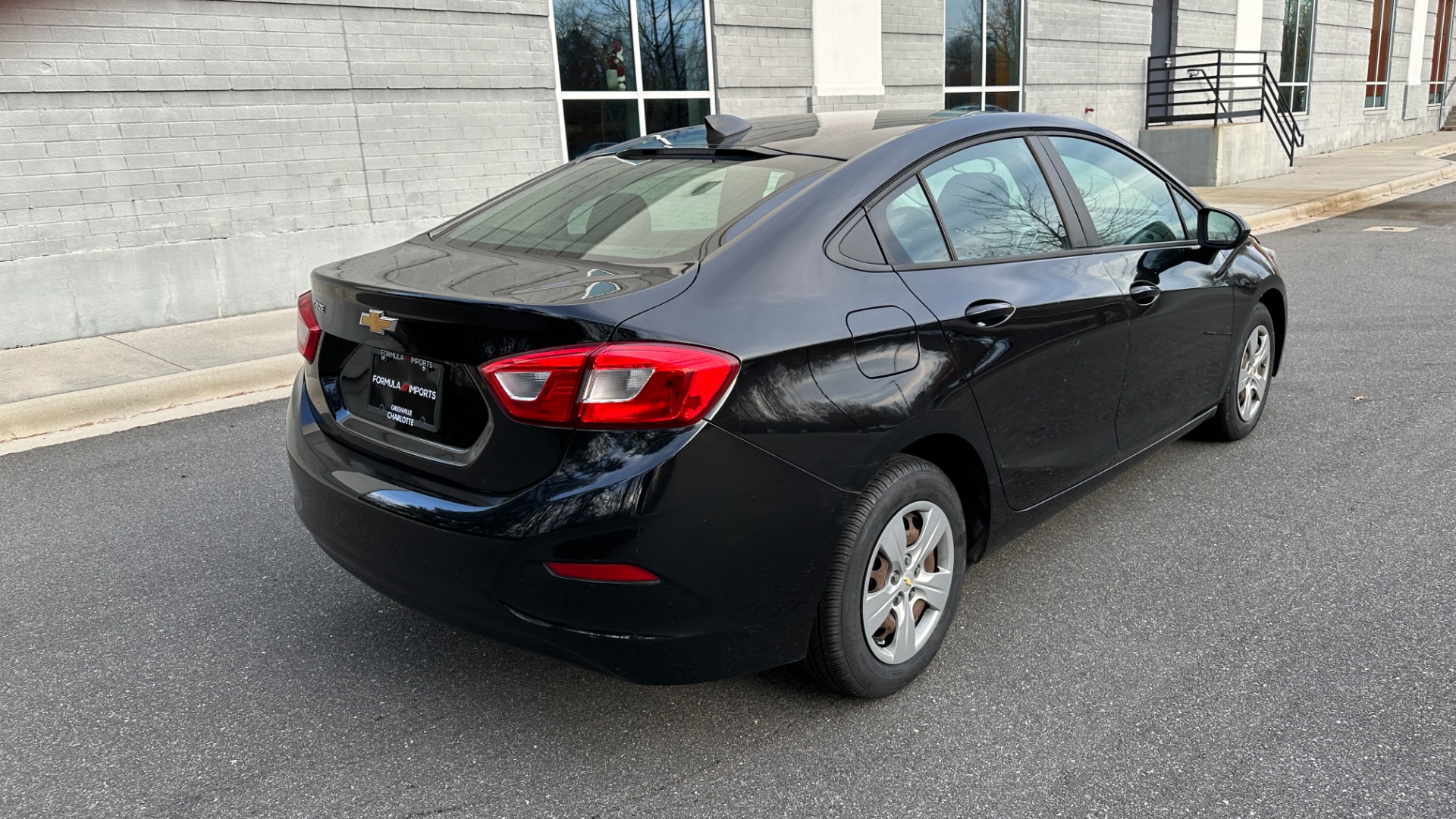 Used 2018 Chevrolet Cruze LS for sale Sold at Formula Imports in Charlotte NC 28227 4