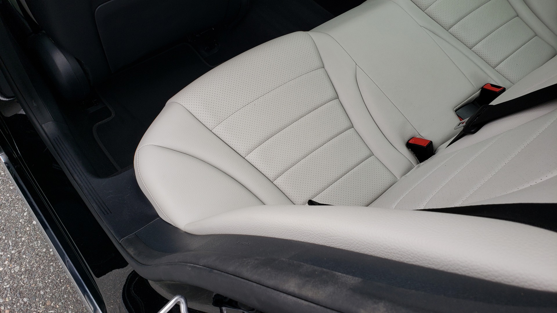 Used 2017 Mercedes-Benz C-CLASS C 300 PREMIUM / HTD STS / SUNROOF / REARVIEW for sale Sold at Formula Imports in Charlotte NC 28227 56