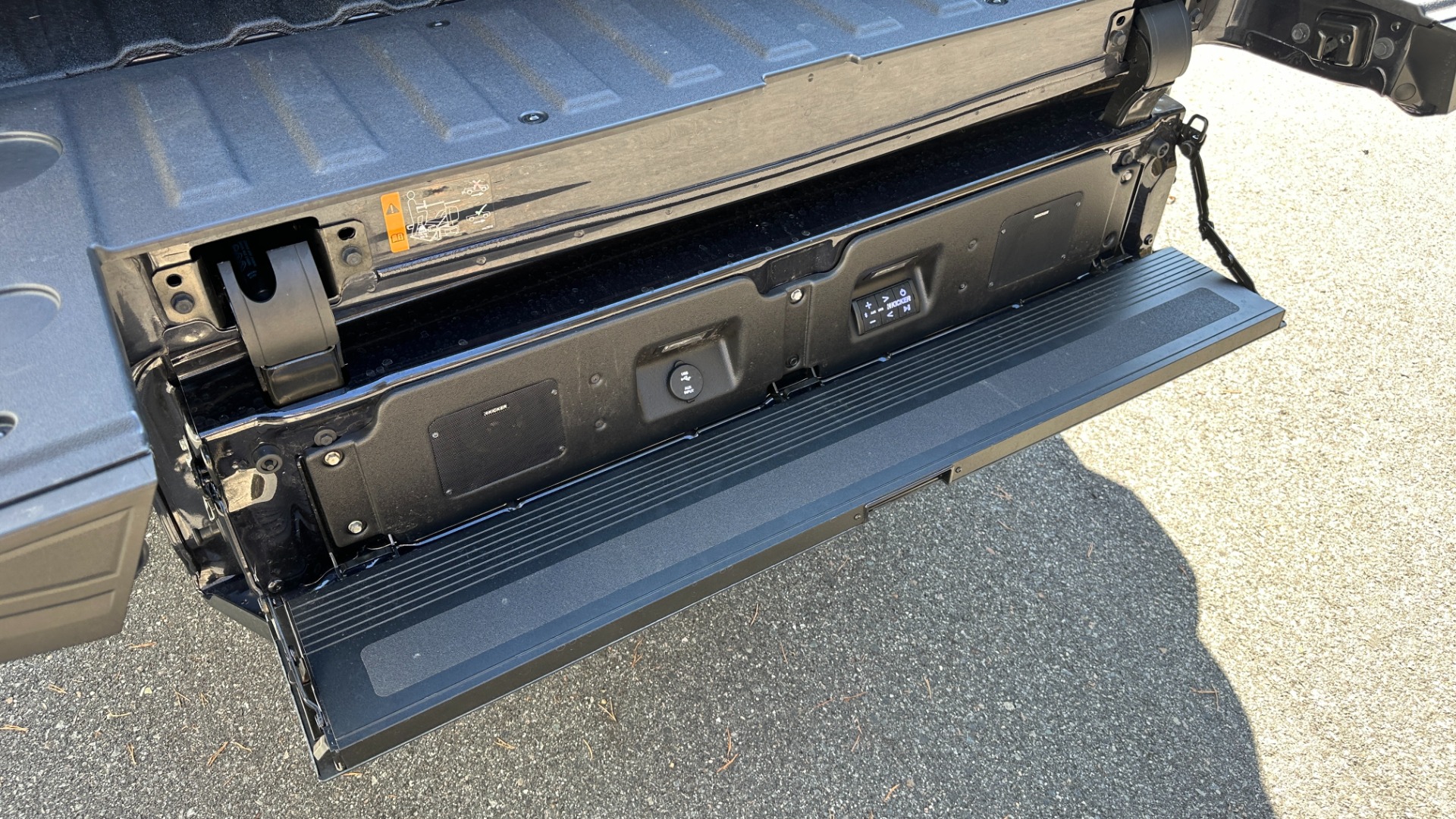 Used 2023 GMC Sierra 1500 Denali Ultimate // 6.2 // SUNROOF // KICKER for sale Sold at Formula Imports in Charlotte NC 28227 10