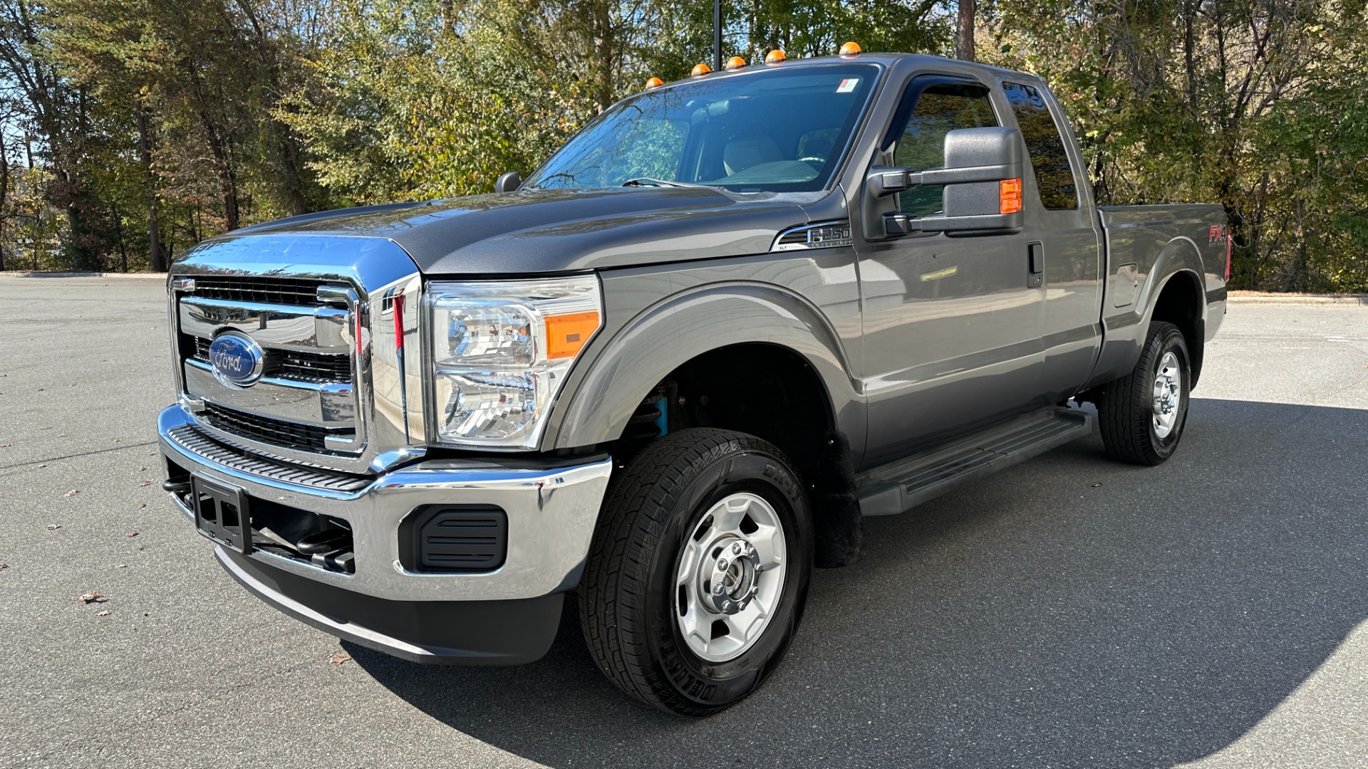 Used 2012 Ford Super Duty F-250 SRW XLT / 6.2L V8 4WD / FX4 OFFROAD / CLOTH / EXT CAB for sale Sold at Formula Imports in Charlotte NC 28227 2