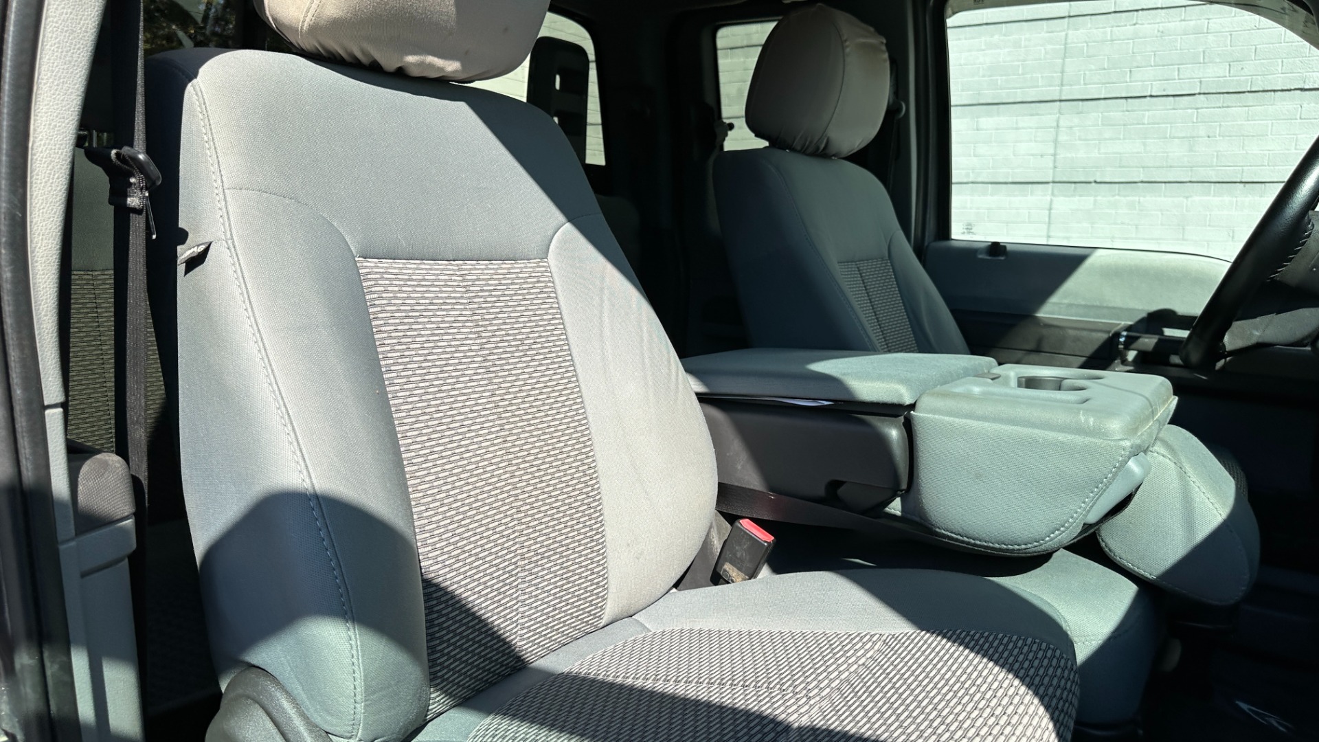 Used 2012 Ford Super Duty F-250 SRW XLT / 6.2L V8 4WD / FX4 OFFROAD / CLOTH / EXT CAB for sale Sold at Formula Imports in Charlotte NC 28227 29