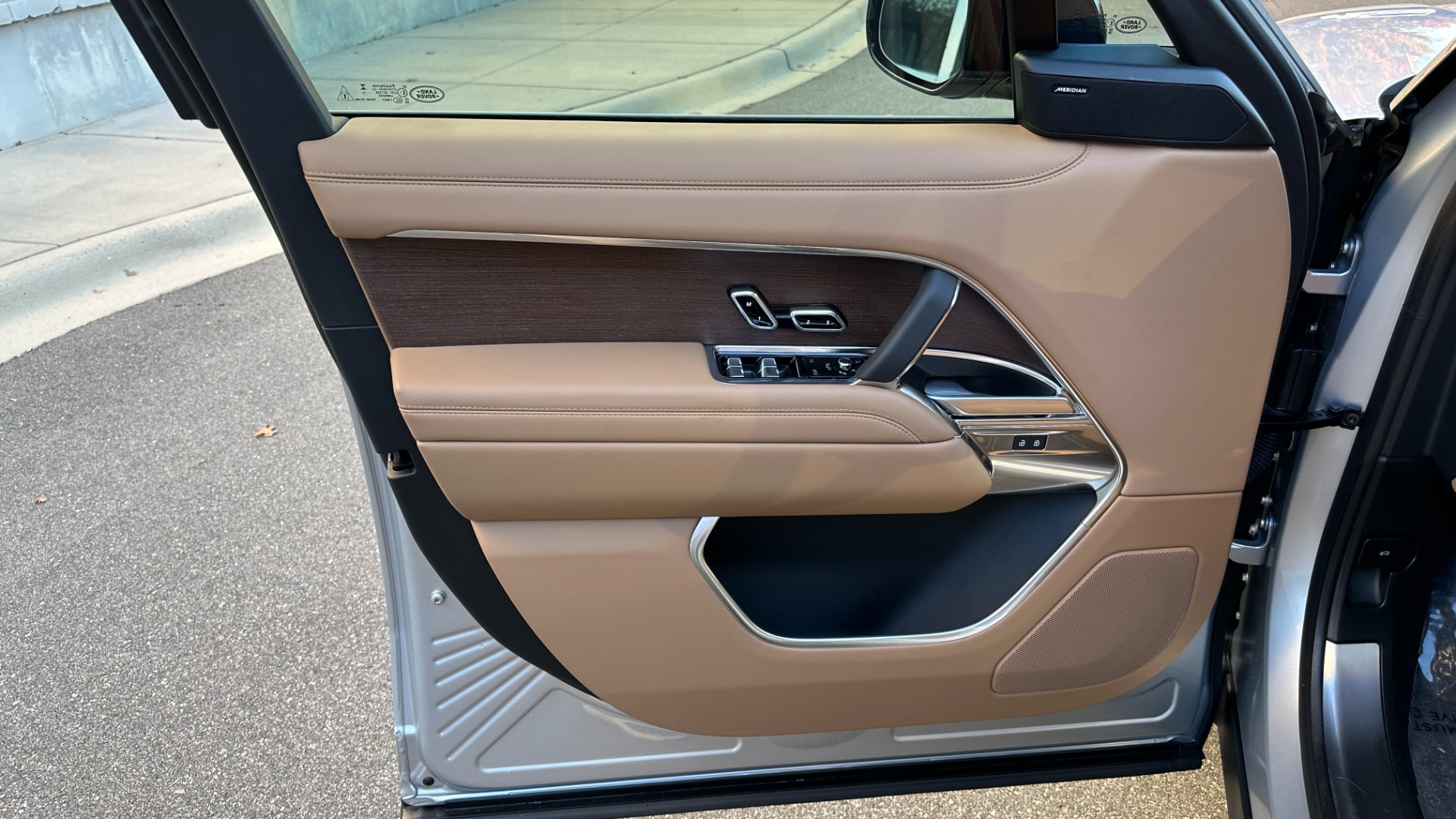 Used 2023 Land Rover Range Rover SE SHADOW EXT // MASSAGE // 3RD ROW // 22IN WHEELS for sale $155,000 at Formula Imports in Charlotte NC 28227 10