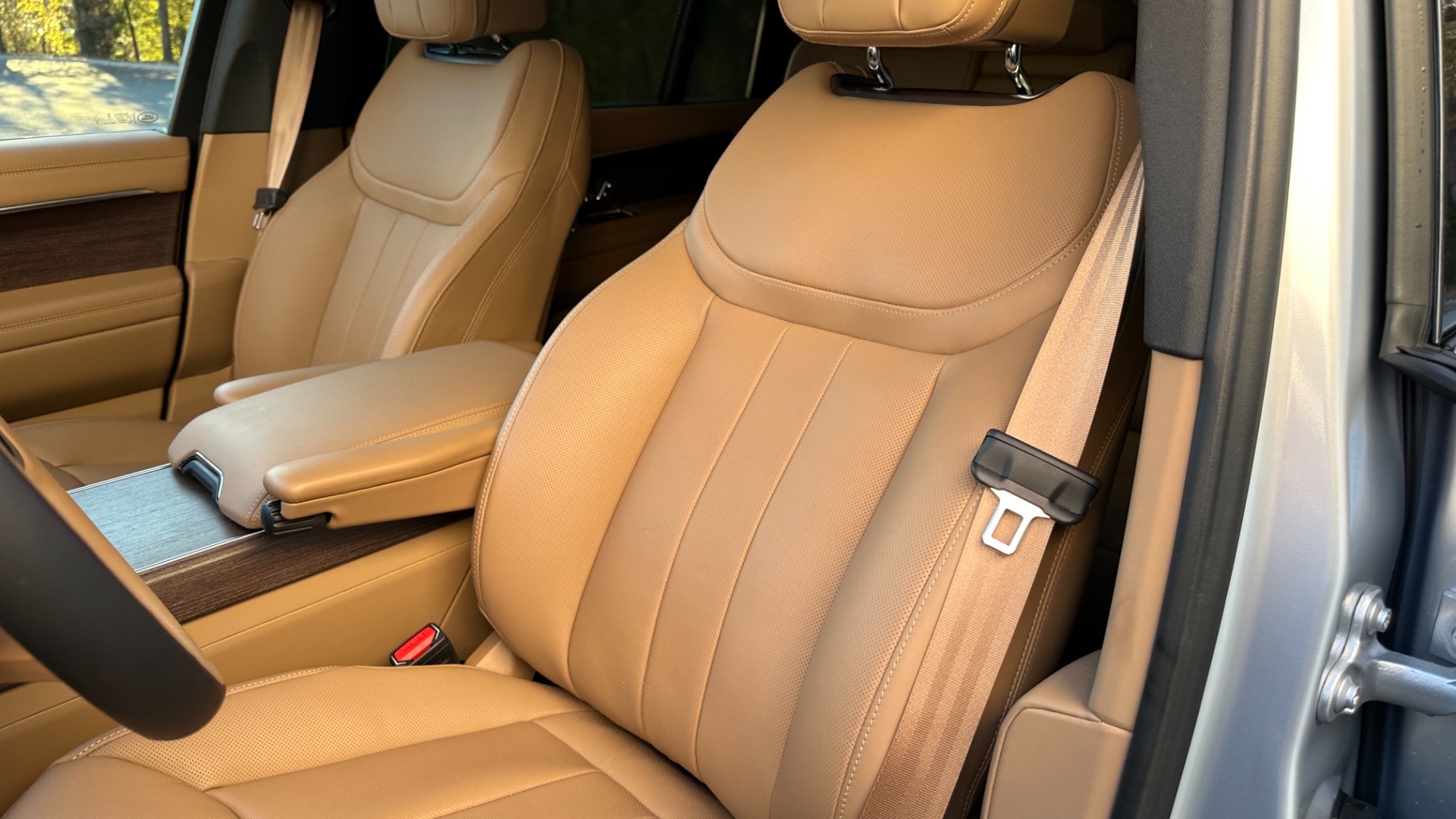 Used 2023 Land Rover Range Rover SE for sale Sold at Formula Imports in Charlotte NC 28227 13