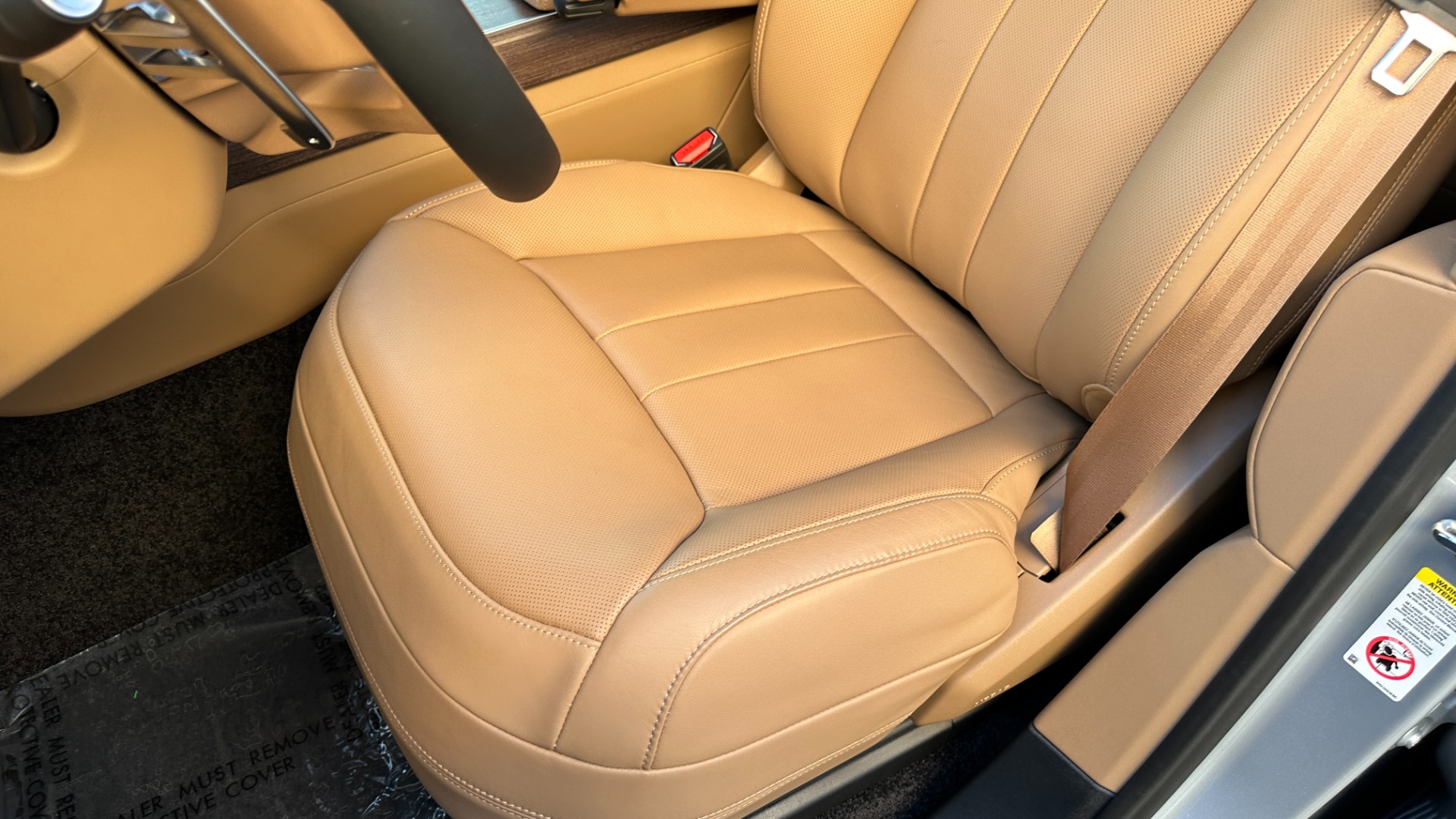 Used 2023 Land Rover Range Rover SE for sale Sold at Formula Imports in Charlotte NC 28227 14