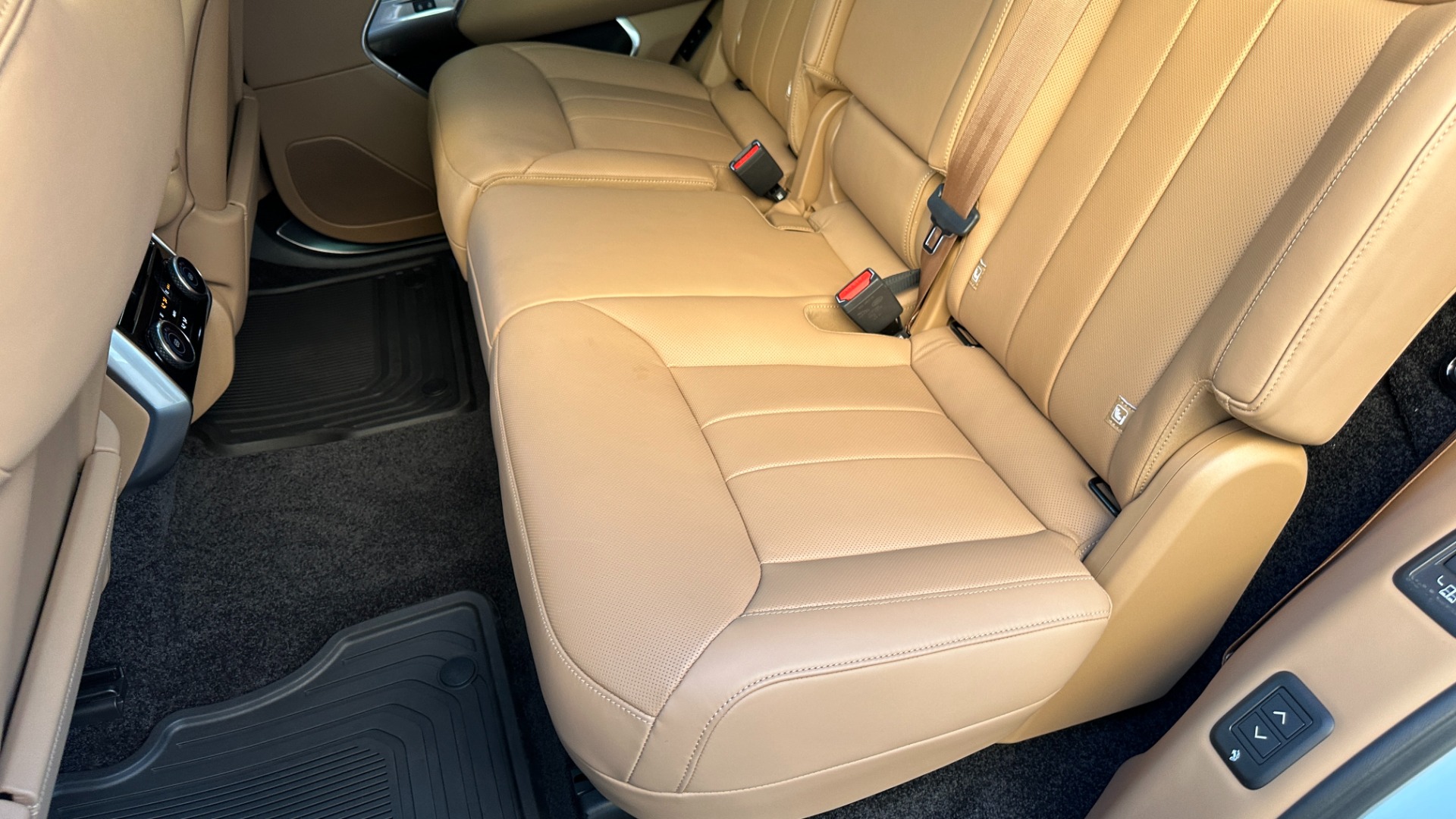 Used 2023 Land Rover Range Rover SE SHADOW EXT // MASSAGE // 3RD ROW // 22IN WHEELS for sale $155,000 at Formula Imports in Charlotte NC 28227 22