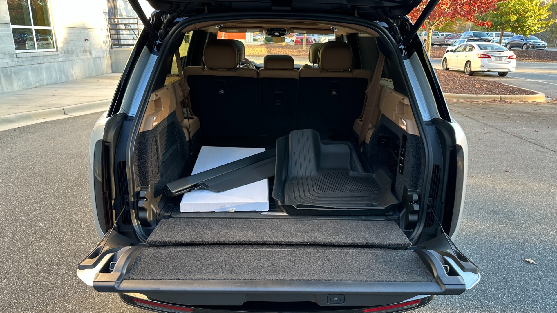 Used 2023 Land Rover Range Rover SE SHADOW EXT // MASSAGE // 3RD ROW // 22IN WHEELS for sale $155,000 at Formula Imports in Charlotte NC 28227 33