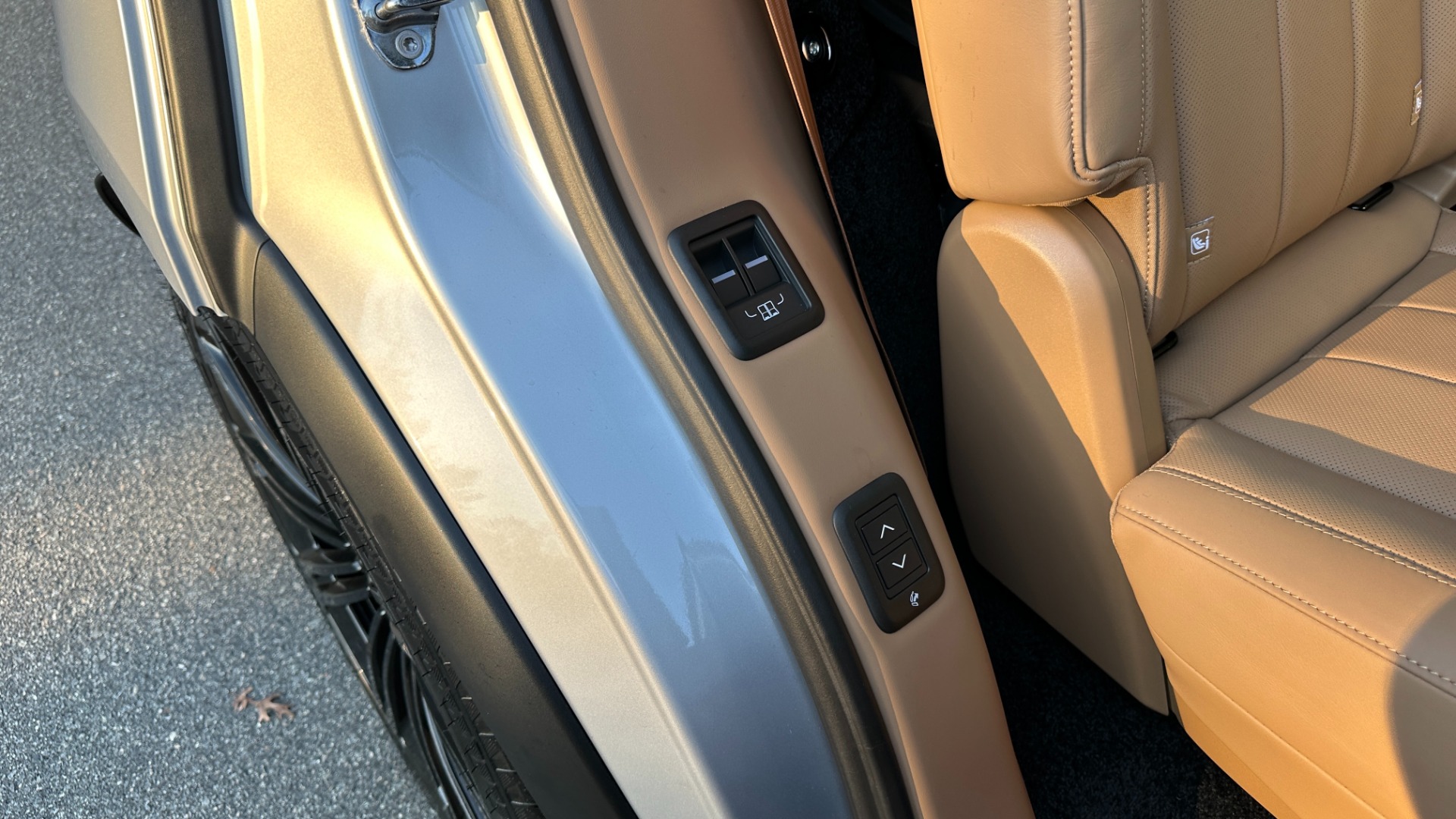 Used 2023 Land Rover Range Rover SE SHADOW EXT // MASSAGE // 3RD ROW // 22IN WHEELS for sale $155,000 at Formula Imports in Charlotte NC 28227 39