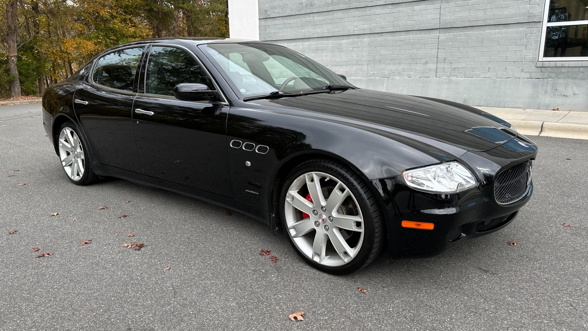 Used 2006 Maserati Quattroporte SPORT GT / CARBON TRIM / 4.2L V8 ENGINE / LEATHER / SUNROOF for sale $14,995 at Formula Imports in Charlotte NC 28227 2