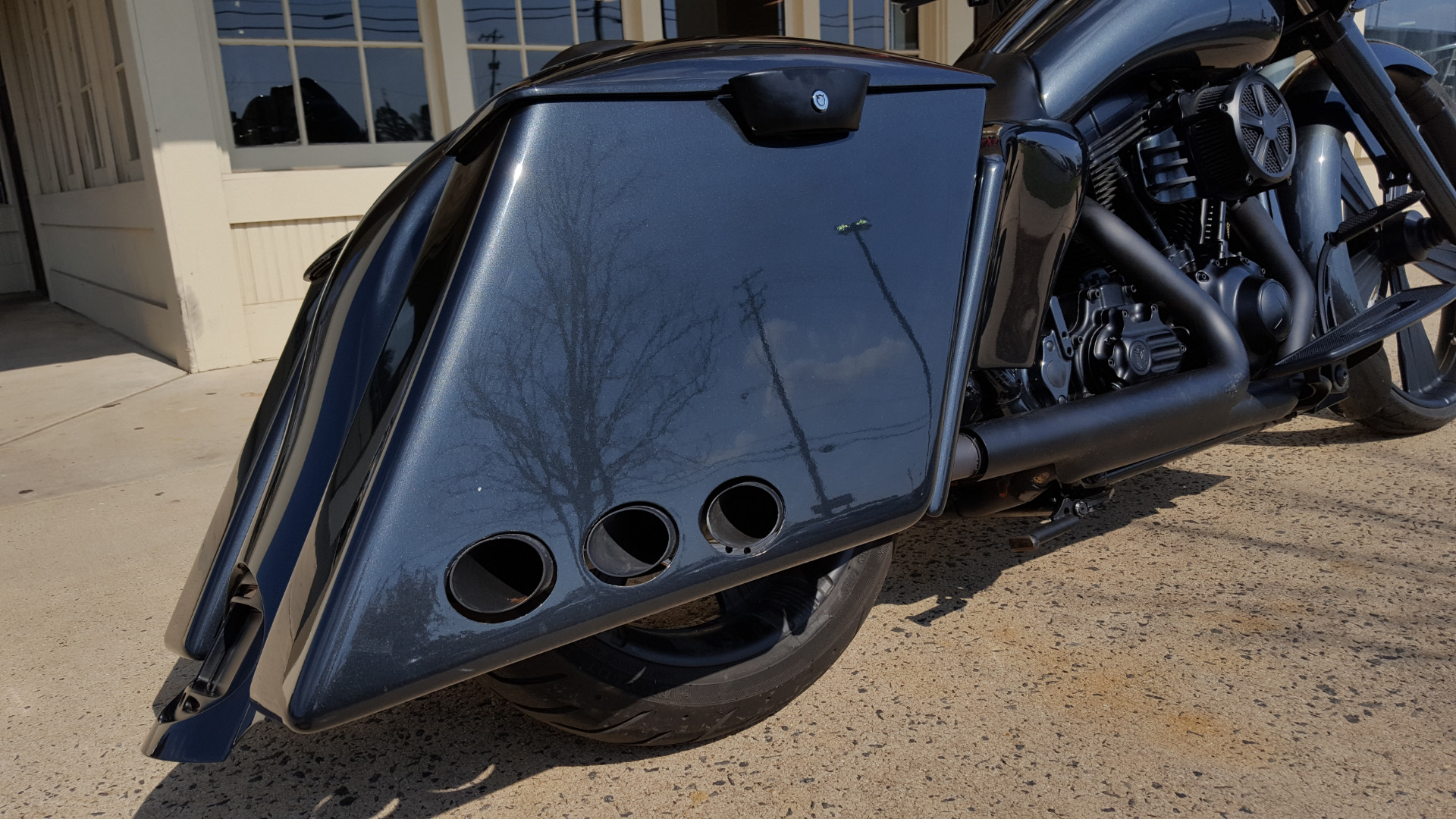 Bagger bags Custom Daymaker headlight pictures and review