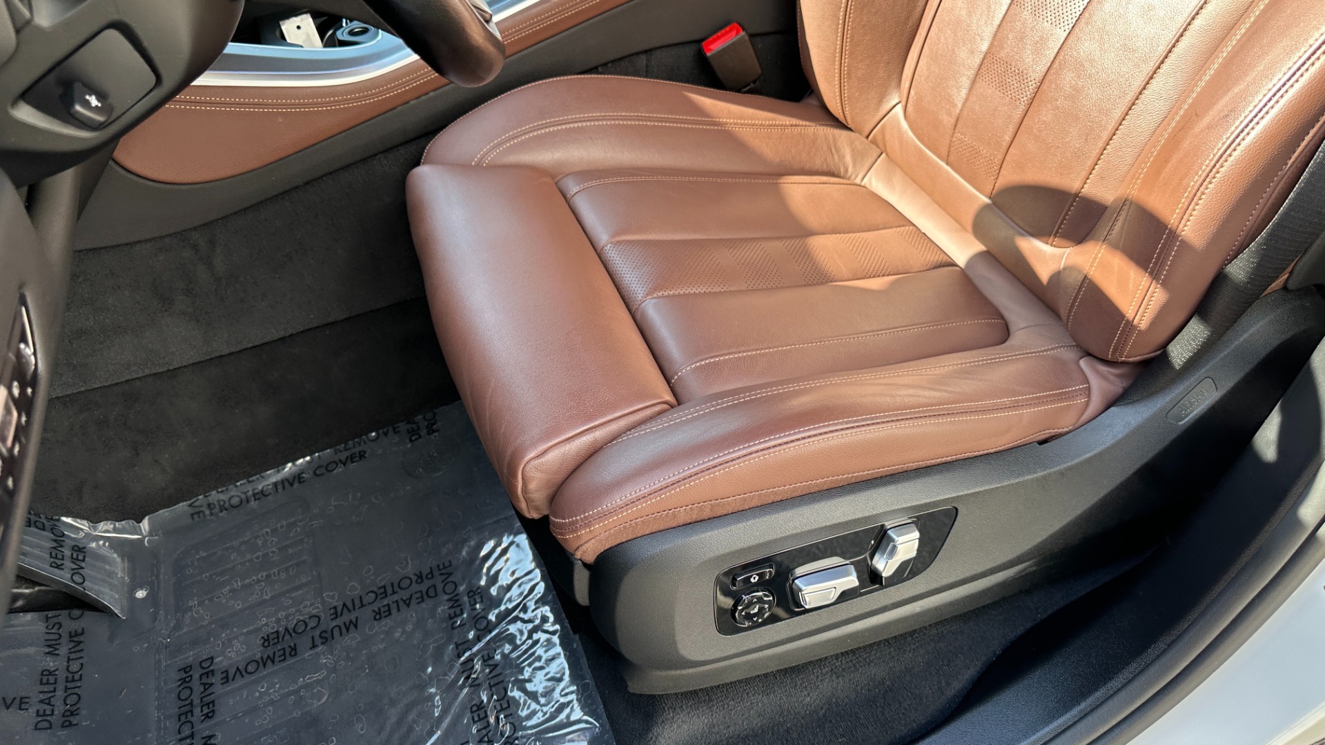 Used 2019 BMW X5 xDrive50i / LEATHER / PARK ASSIST PKG / REMOTE START / HEATED SEATS for sale $43,200 at Formula Imports in Charlotte NC 28227 22