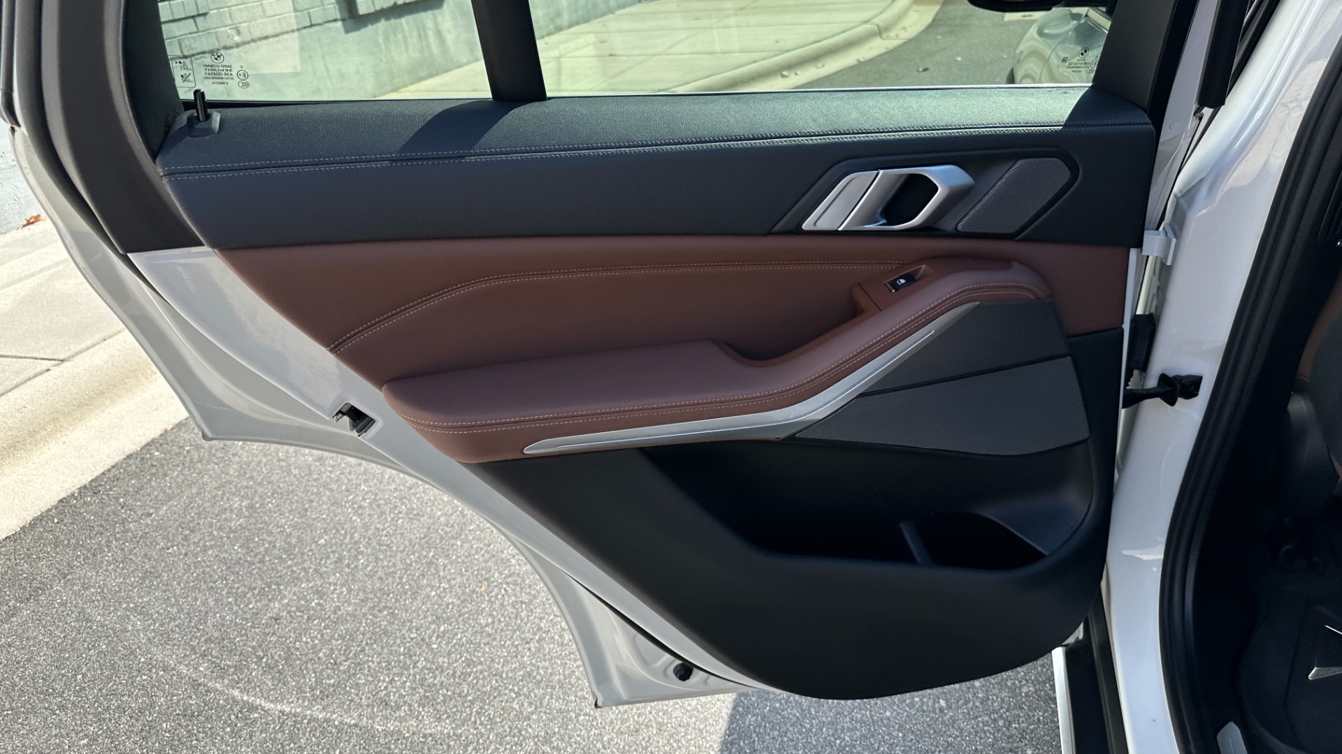 Used 2019 BMW X5 xDrive50i / LEATHER / PARK ASSIST PKG / REMOTE START / HEATED SEATS for sale $43,200 at Formula Imports in Charlotte NC 28227 29