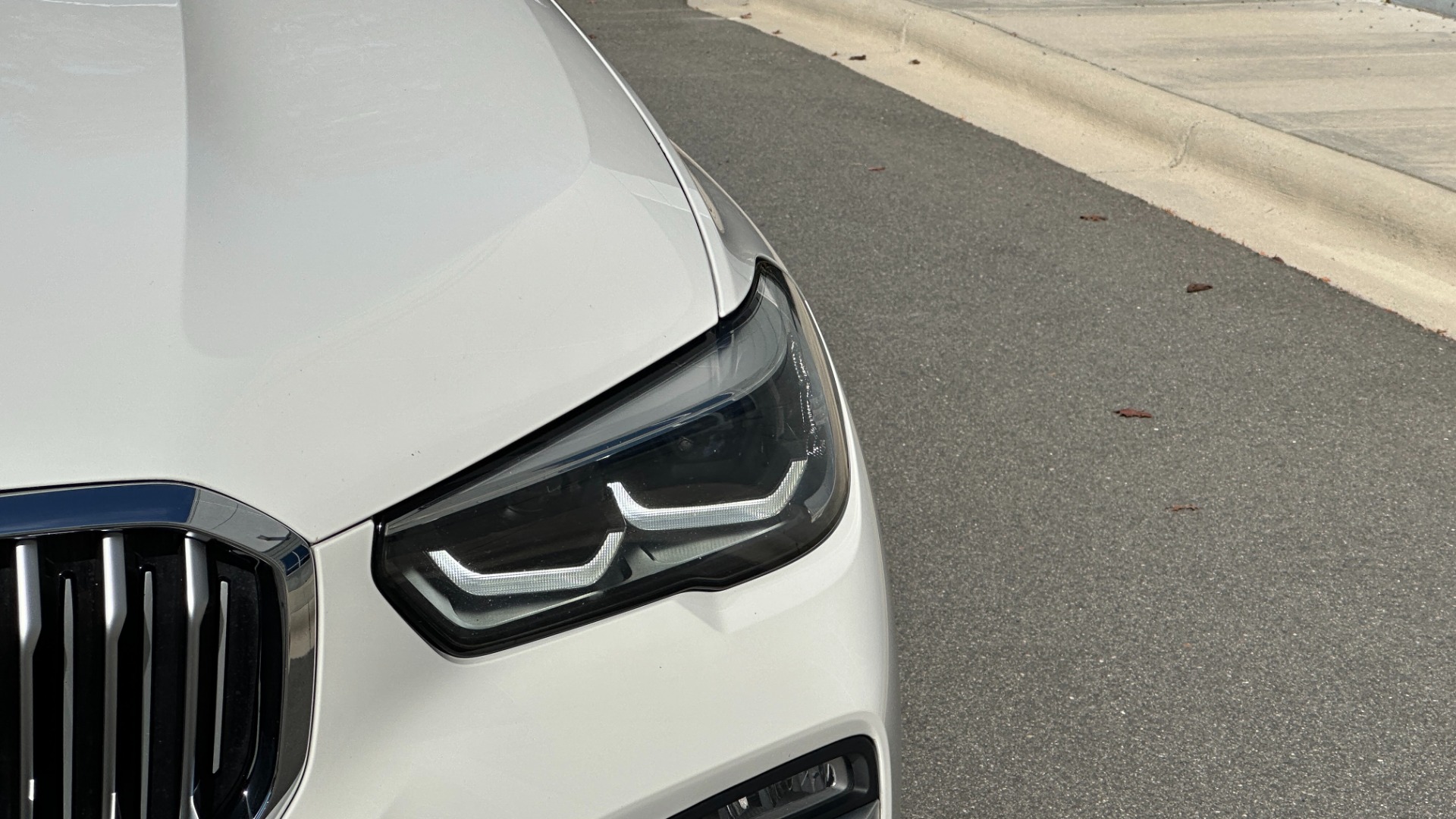 Used 2019 BMW X5 xDrive50i / LEATHER / PARK ASSIST PKG / REMOTE START / HEATED SEATS for sale $43,200 at Formula Imports in Charlotte NC 28227 43