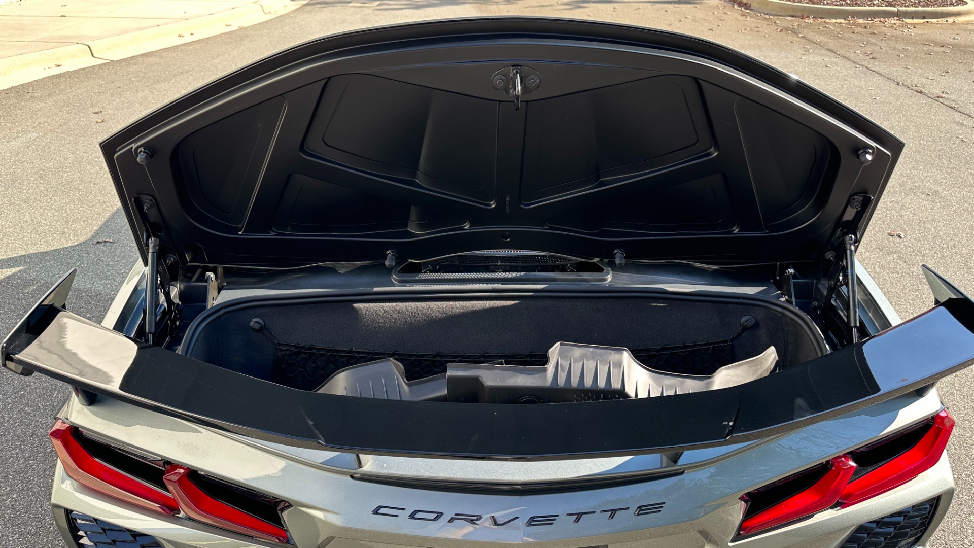 Used 2022 Chevrolet Corvette 3LT / CARBON FIBER / Z51 PERF PKG / MAGNETIC RIDE / FRONT LIFT for sale $88,500 at Formula Imports in Charlotte NC 28227 50