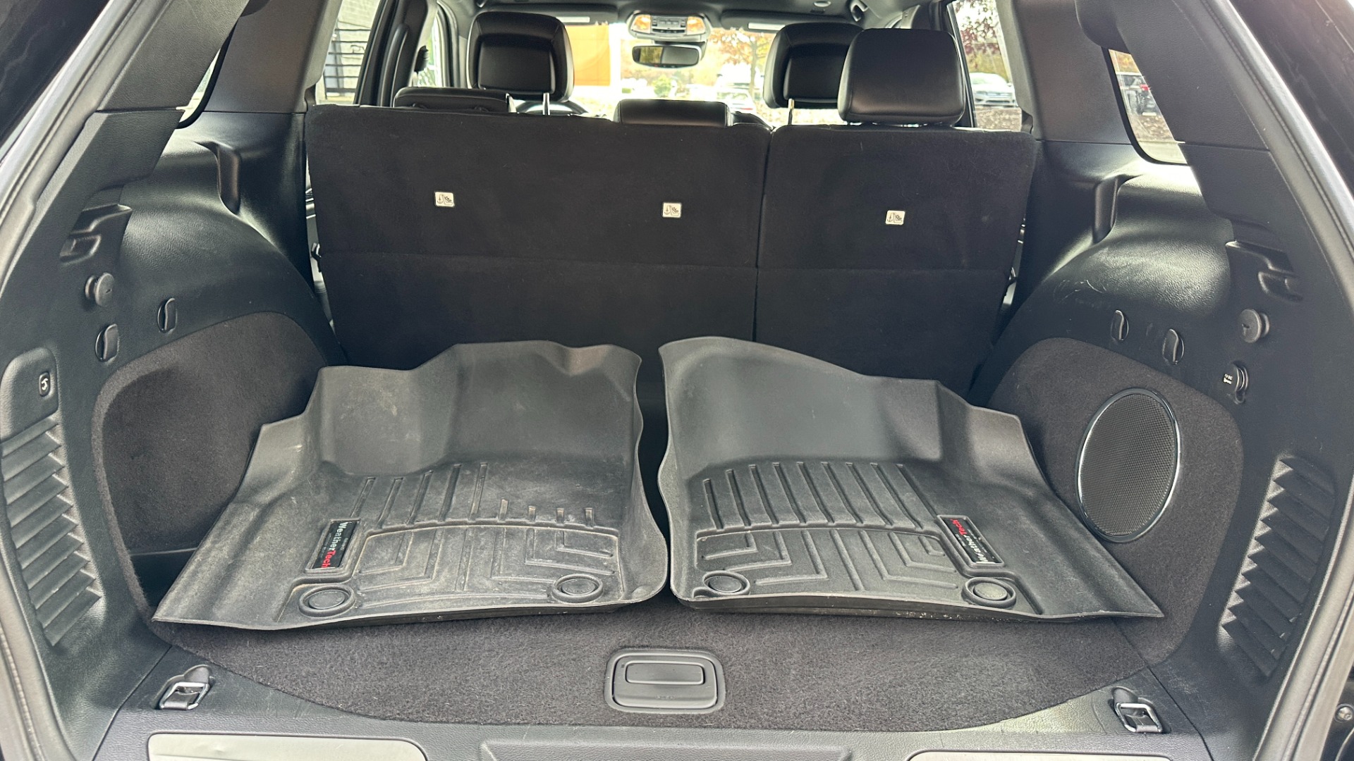 Used 2020 Jeep Grand Cherokee HIGH ALTITUDE / 5.7L V8 HEMI / 22S PKG / PREMIUM AUDIO PKG for sale $28,995 at Formula Imports in Charlotte NC 28227 39