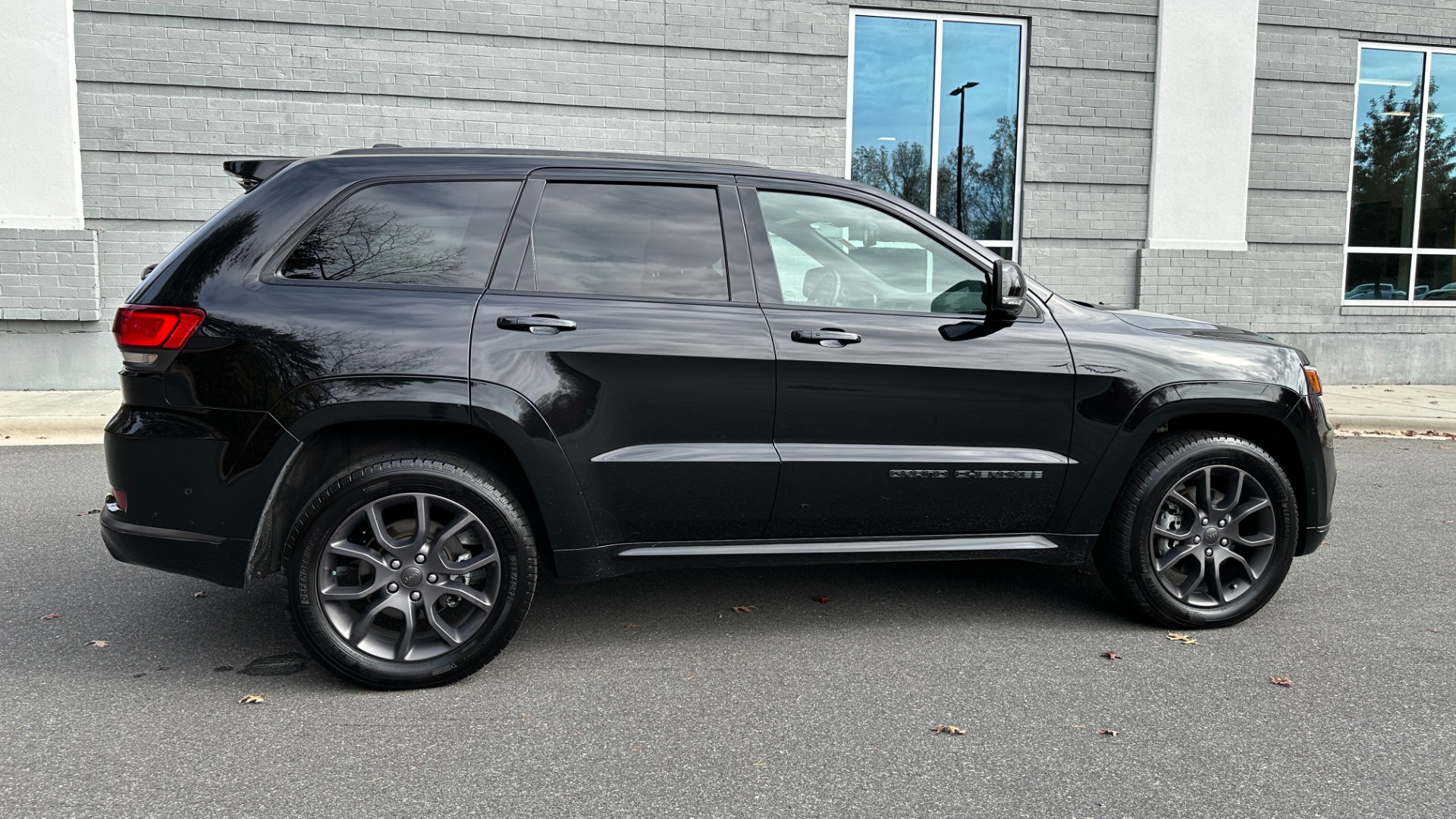 Used 2020 Jeep Grand Cherokee HIGH ALTITUDE / 5.7L V8 HEMI / 22S PKG / PREMIUM AUDIO PKG for sale $28,995 at Formula Imports in Charlotte NC 28227 8