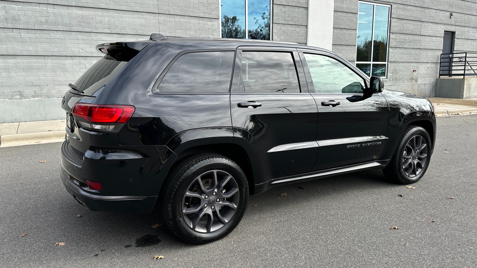 Used 2020 Jeep Grand Cherokee HIGH ALTITUDE / 5.7L V8 HEMI / 22S PKG / PREMIUM AUDIO PKG for sale $28,995 at Formula Imports in Charlotte NC 28227 9