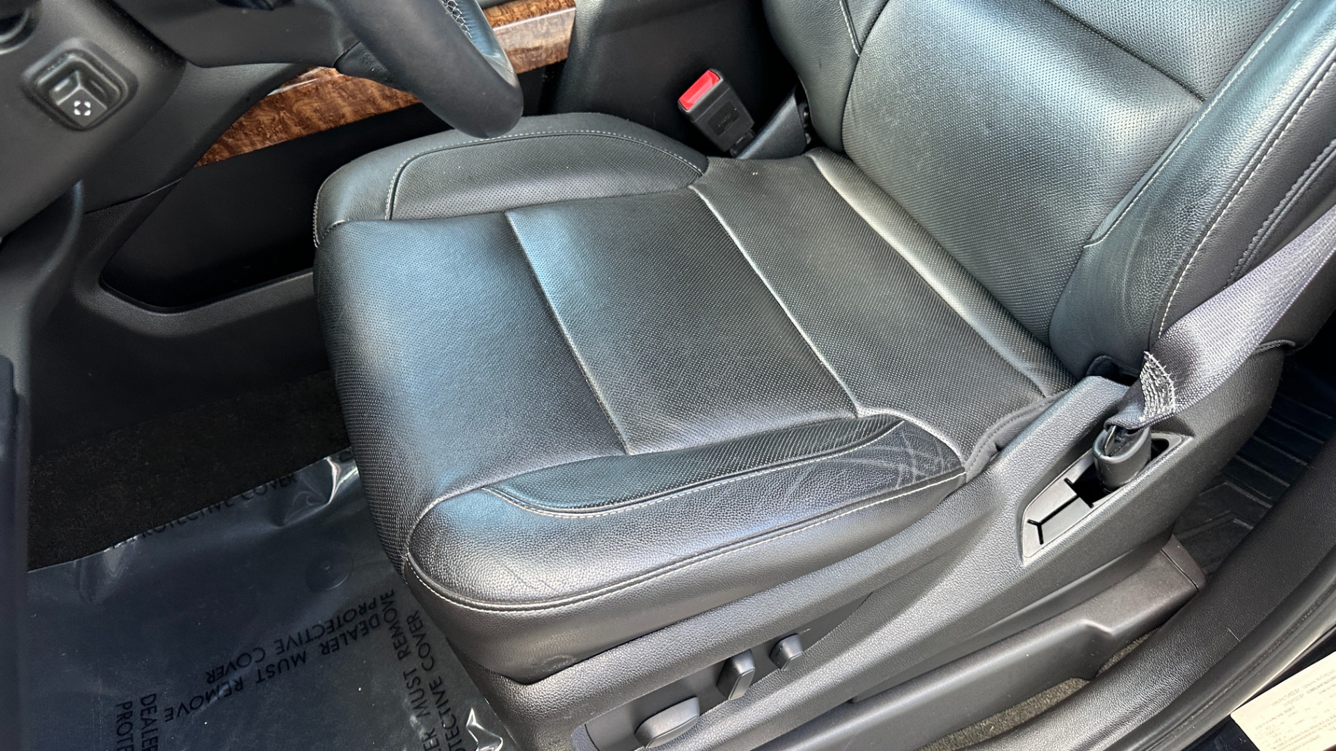 Used 2017 Chevrolet Tahoe PREMIER / 3 ROW / REAR ENTERTAINMENT / BOSE / HEADS UP DISPLAY for sale $33,900 at Formula Imports in Charlotte NC 28227 13