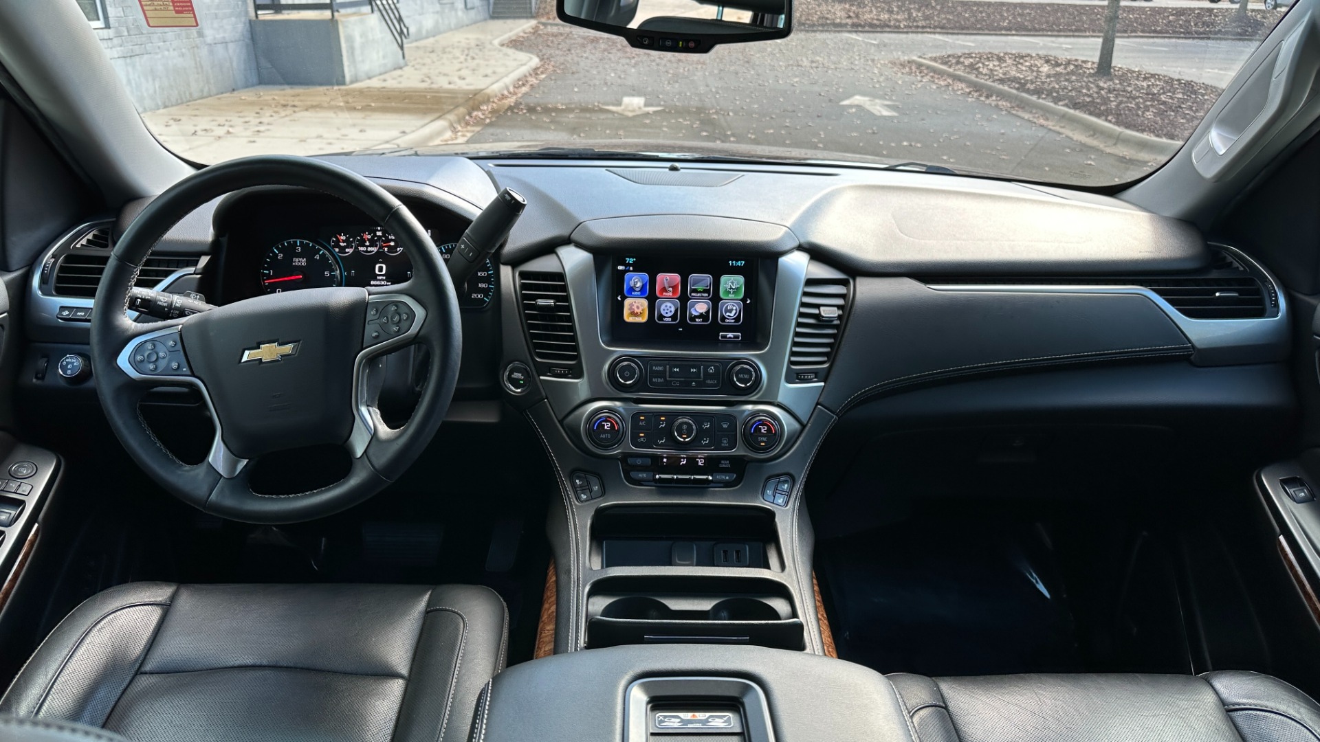 Used 2017 Chevrolet Tahoe PREMIER / 3 ROW / REAR ENTERTAINMENT / BOSE / HEADS UP DISPLAY for sale $33,900 at Formula Imports in Charlotte NC 28227 33