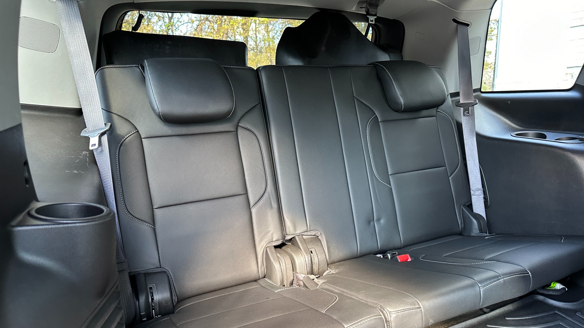 Used 2017 Chevrolet Tahoe PREMIER / 3 ROW / REAR ENTERTAINMENT / BOSE / HEADS UP DISPLAY for sale $33,900 at Formula Imports in Charlotte NC 28227 38