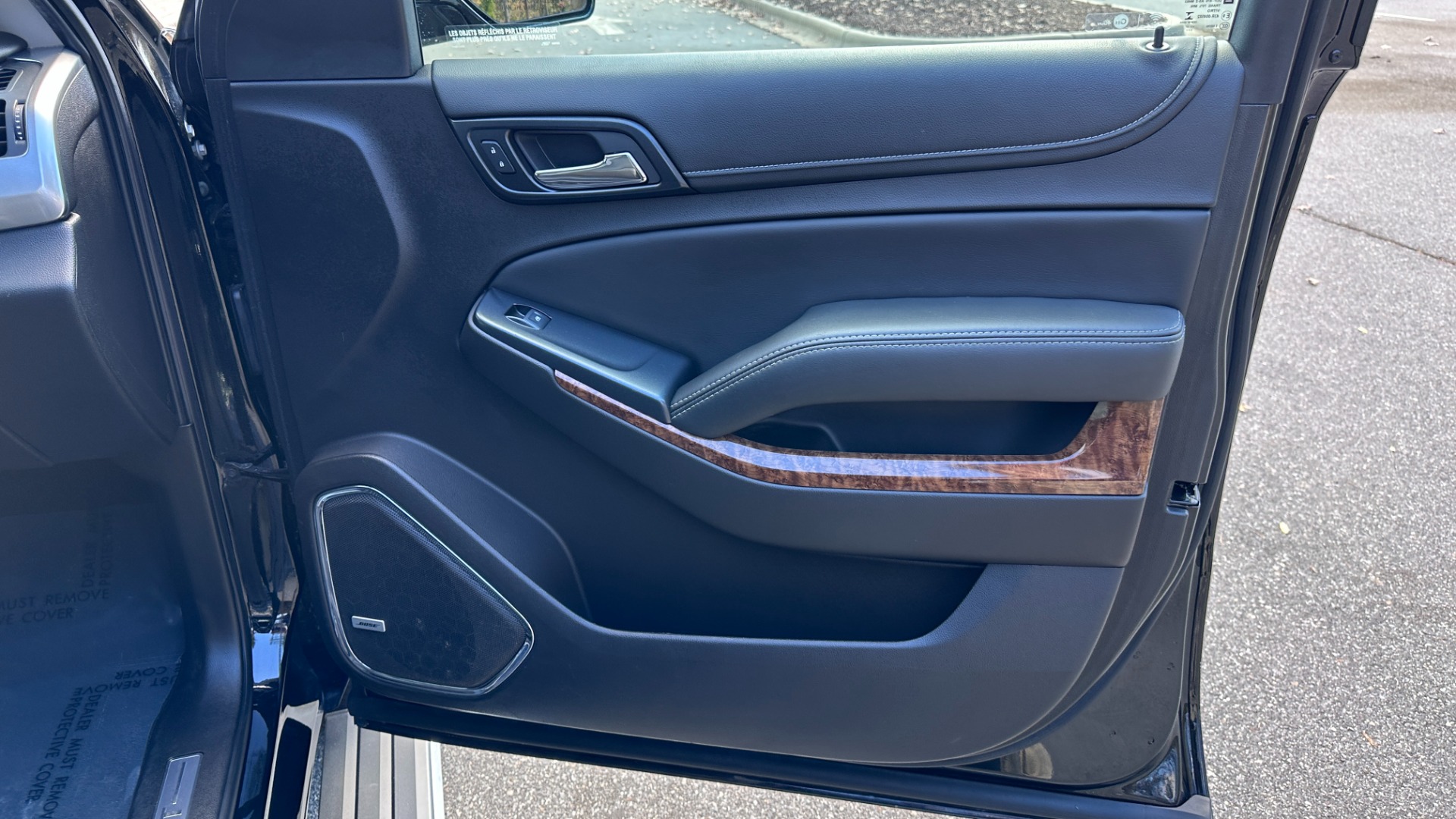 Used 2017 Chevrolet Tahoe PREMIER / 3 ROW / REAR ENTERTAINMENT / BOSE / HEADS UP DISPLAY for sale $33,900 at Formula Imports in Charlotte NC 28227 41