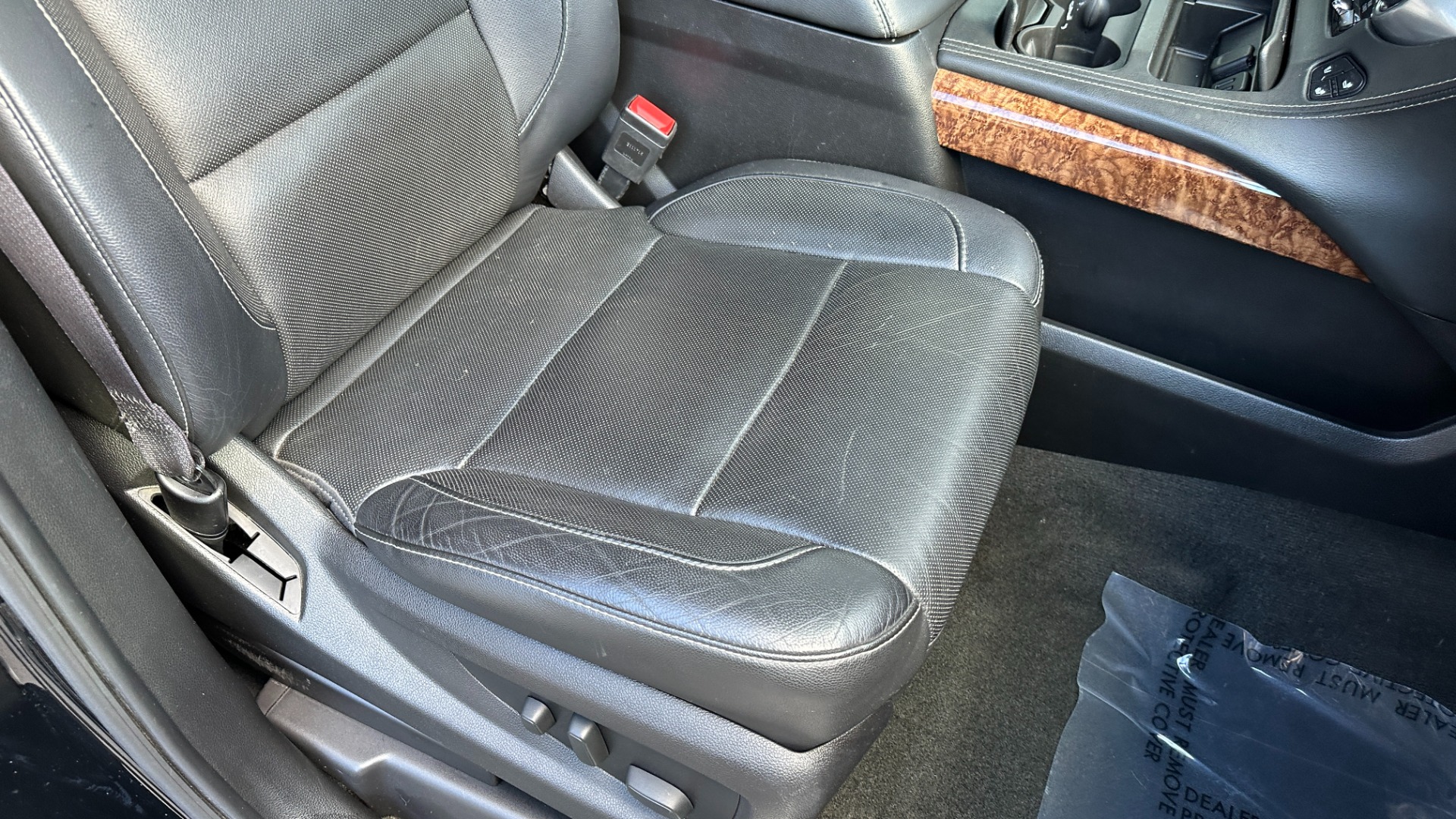 Used 2017 Chevrolet Tahoe PREMIER / 3 ROW / REAR ENTERTAINMENT / BOSE / HEADS UP DISPLAY for sale $33,900 at Formula Imports in Charlotte NC 28227 45