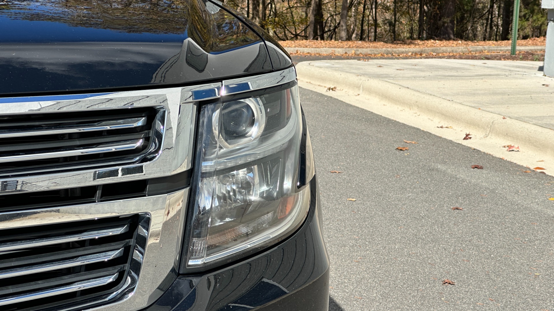 Used 2017 Chevrolet Tahoe PREMIER / 3 ROW / REAR ENTERTAINMENT / BOSE / HEADS UP DISPLAY for sale Sold at Formula Imports in Charlotte NC 28227 53