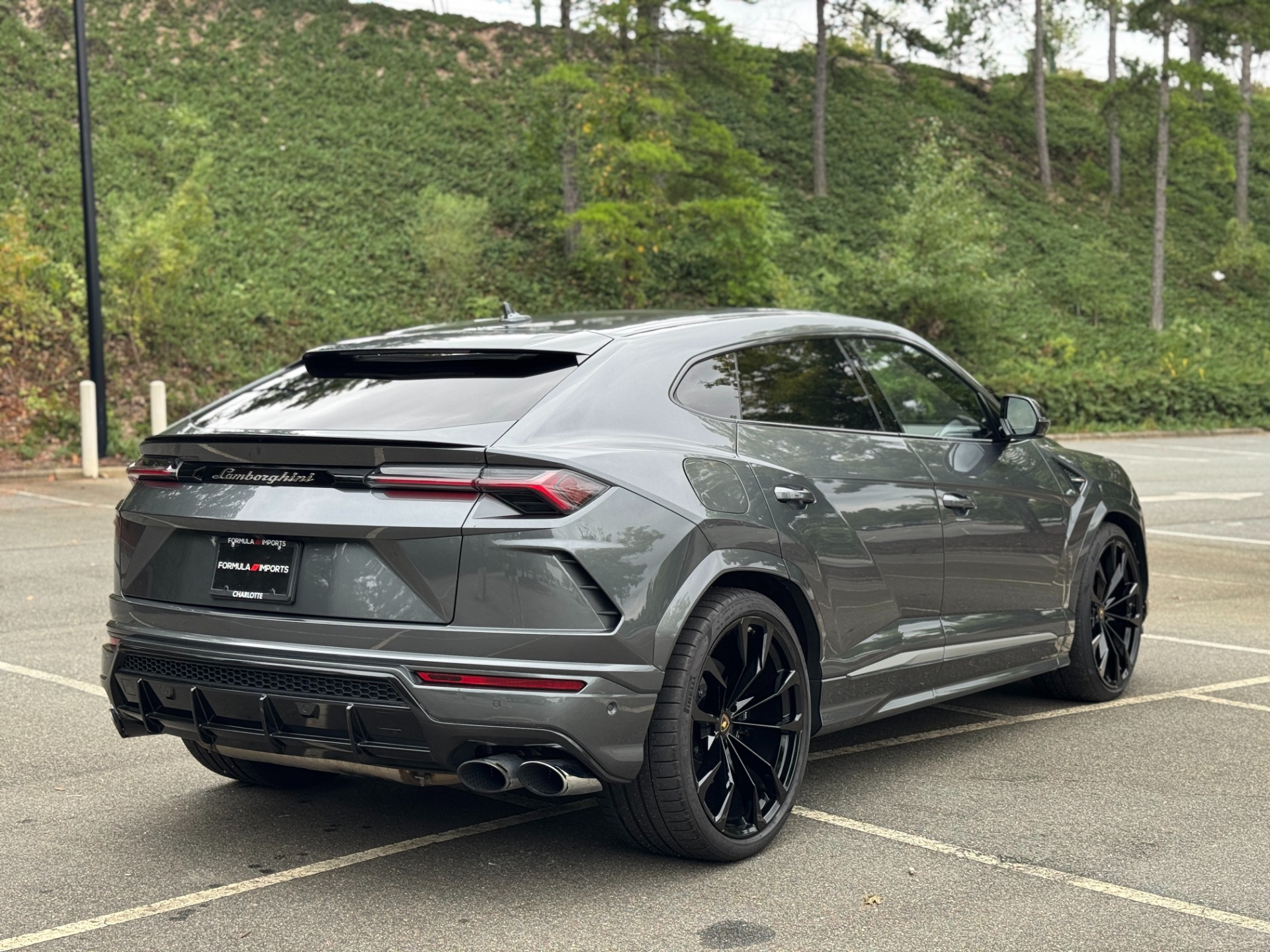 Used 2019 Lamborghini Urus CUSTOM WRAP / NIGHT VISION / 23IN WHEELS / ADVANCED 3D SOUND for sale $199,999 at Formula Imports in Charlotte NC 28227 12