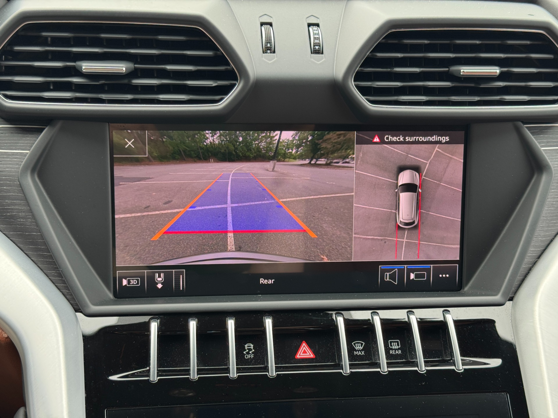 Used 2019 Lamborghini Urus NIGHT VISION / 23IN WHEELS / ADVANCED 3D SOUND for sale Sold at Formula Imports in Charlotte NC 28227 30