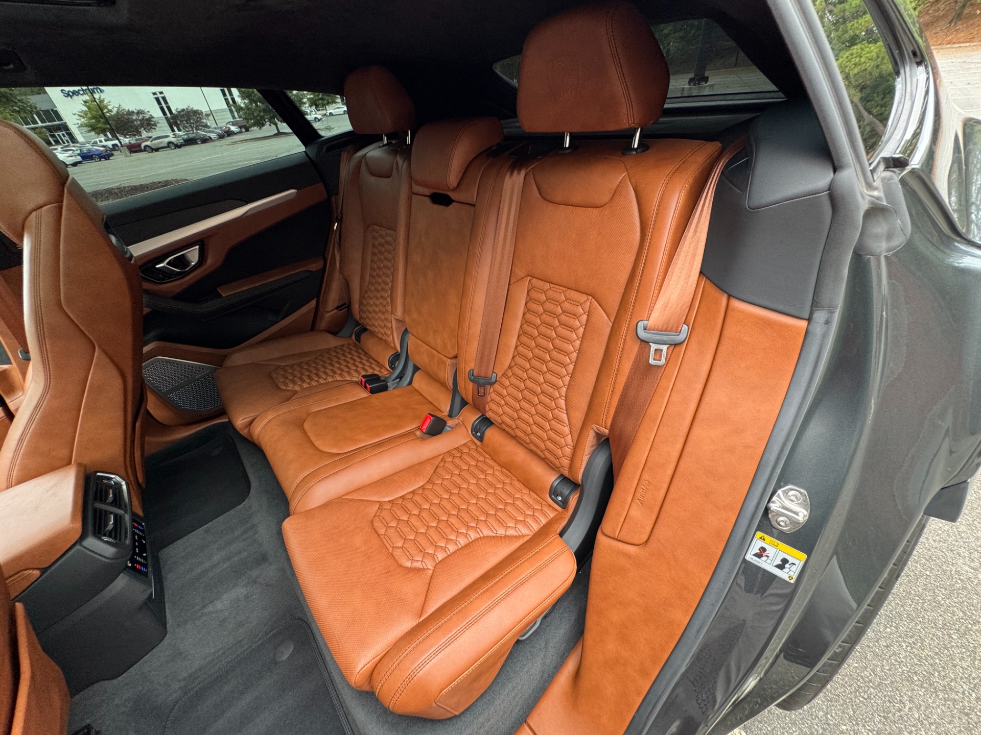 Used 2019 Lamborghini Urus NIGHT VISION / 23IN WHEELS / ADVANCED 3D SOUND for sale Sold at Formula Imports in Charlotte NC 28227 38
