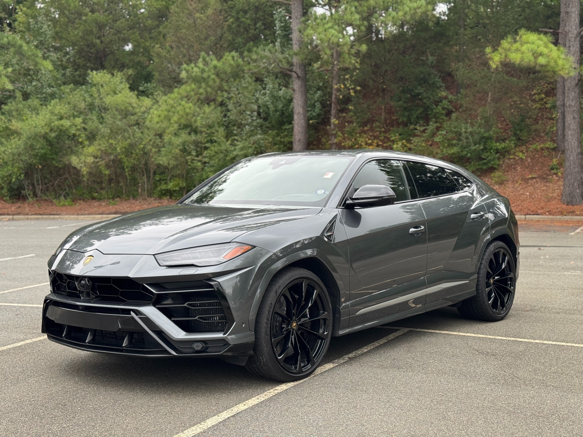 Used 2019 Lamborghini Urus NIGHT VISION / 23IN WHEELS / ADVANCED 3D SOUND for sale Sold at Formula Imports in Charlotte NC 28227 4