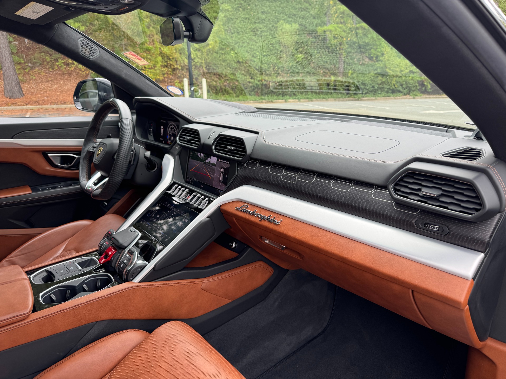Used 2019 Lamborghini Urus CUSTOM WRAP / NIGHT VISION / 23IN WHEELS / ADVANCED 3D SOUND for sale $199,999 at Formula Imports in Charlotte NC 28227 48