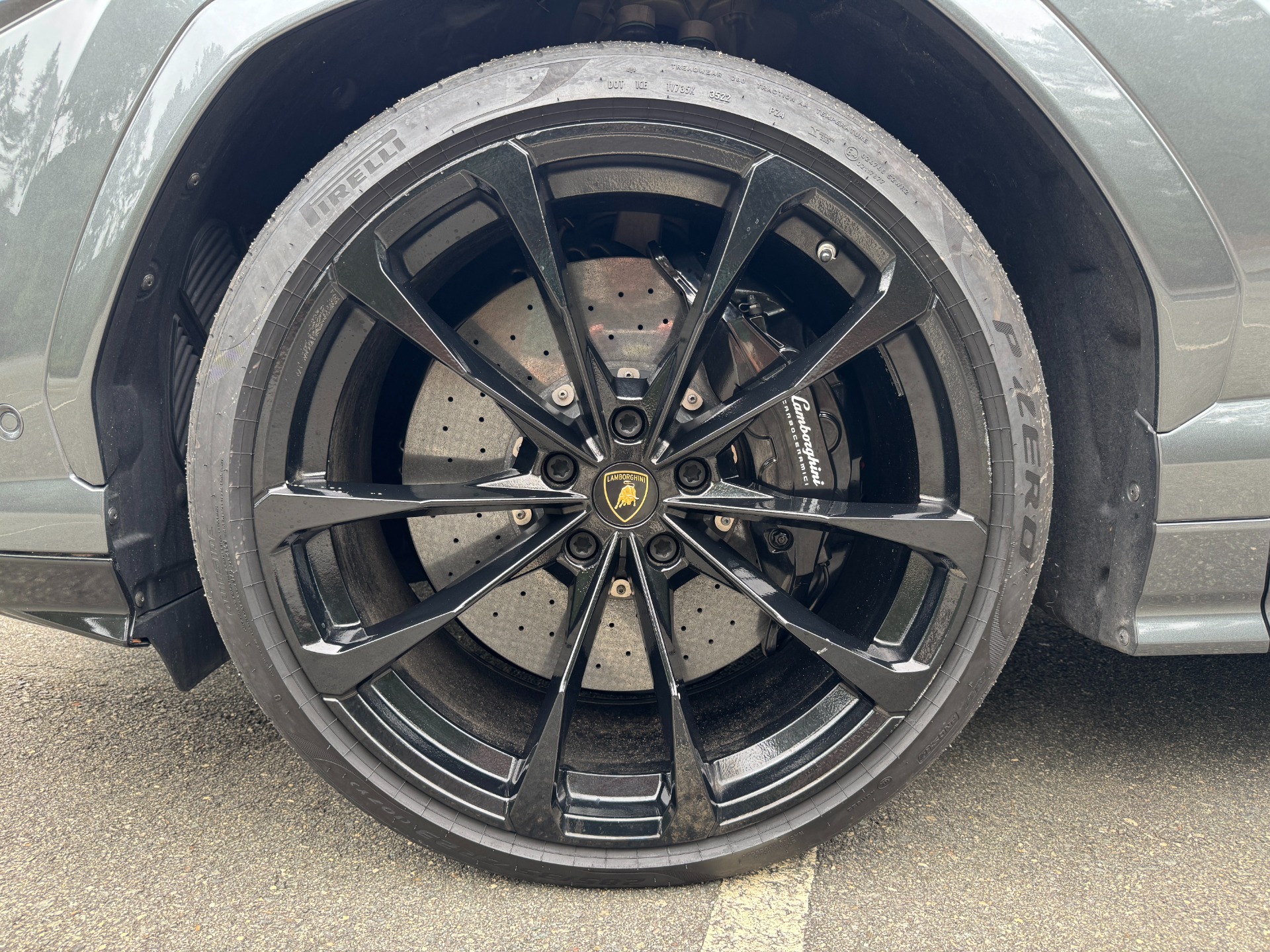 Used 2019 Lamborghini Urus CUSTOM WRAP / NIGHT VISION / 23IN WHEELS / ADVANCED 3D SOUND for sale $199,999 at Formula Imports in Charlotte NC 28227 56