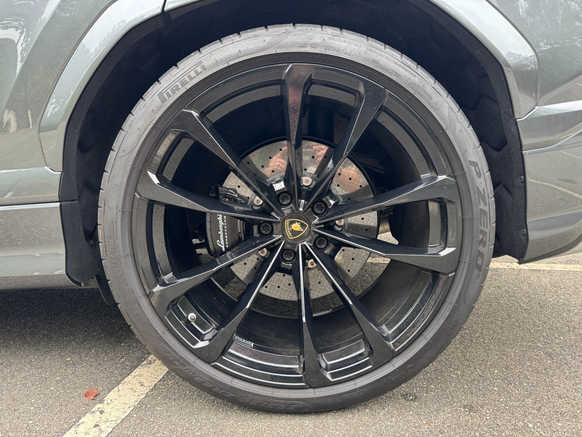 Used 2019 Lamborghini Urus CUSTOM WRAP / NIGHT VISION / 23IN WHEELS / ADVANCED 3D SOUND for sale $199,999 at Formula Imports in Charlotte NC 28227 57