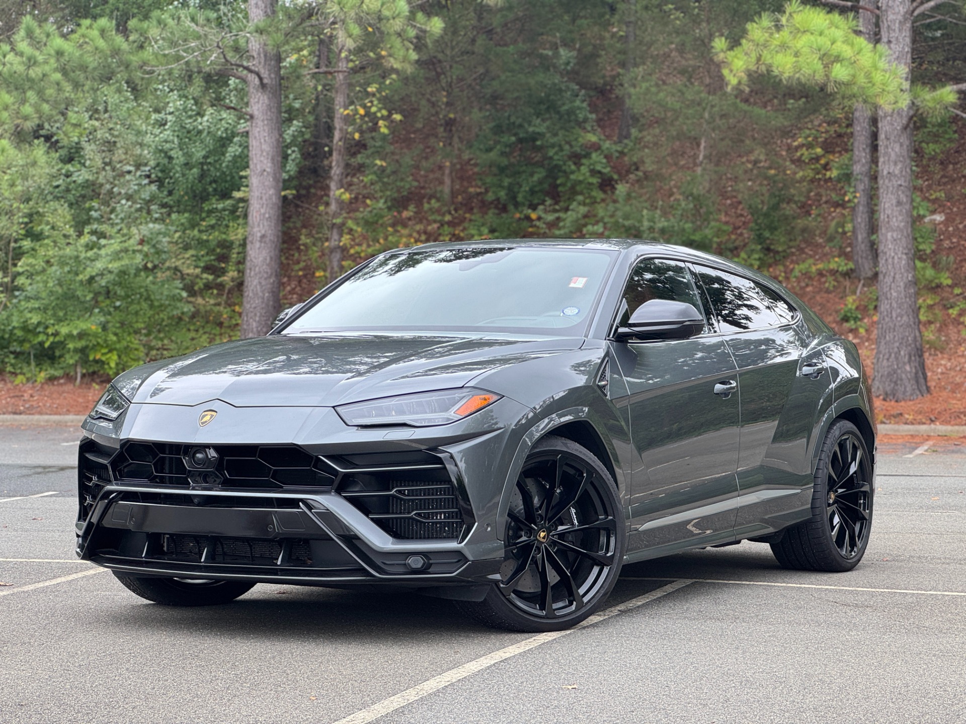 Used 2019 Lamborghini Urus CUSTOM WRAP / NIGHT VISION / 23IN WHEELS / ADVANCED 3D SOUND for sale $199,999 at Formula Imports in Charlotte NC 28227 1