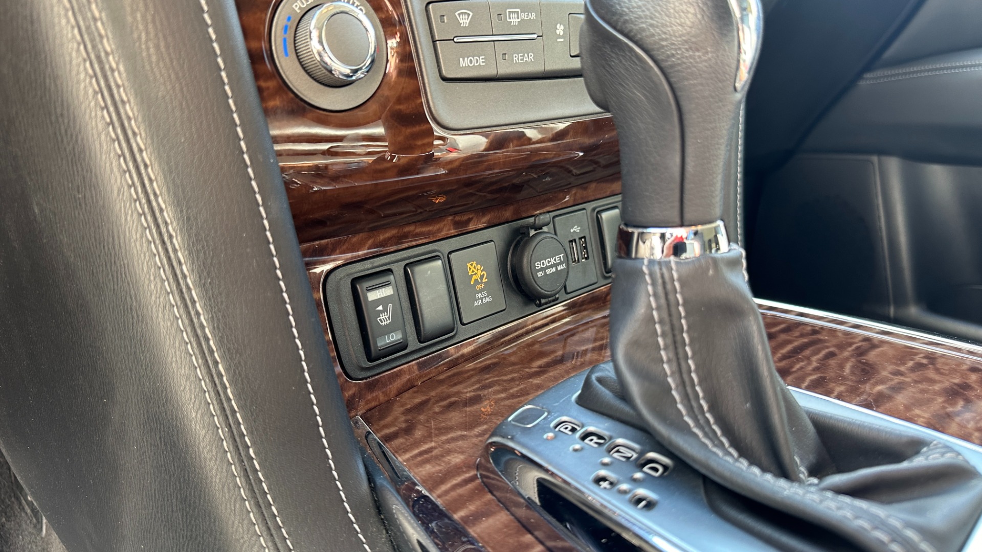 Used 2018 Nissan Armada SL / NAVIGATION / HEATED SEATS / LEATHER / 3RD ROW for sale $19,999 at Formula Imports in Charlotte NC 28227 20