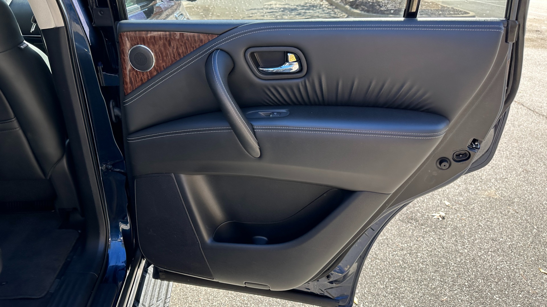 Used 2018 Nissan Armada SL / NAVIGATION / HEATED SEATS / LEATHER / 3RD ROW for sale Sold at Formula Imports in Charlotte NC 28227 35