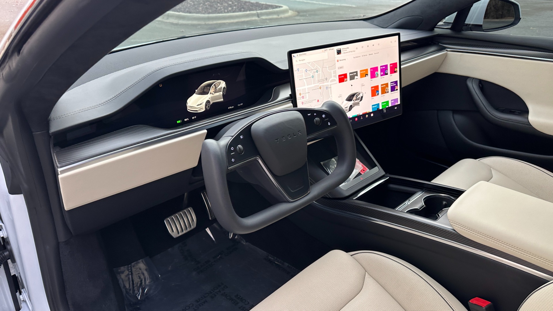 Used 2022 Tesla Model S PLAID / FULL SELF DRIVING / PREMIUM CONNECTIVITY for sale Sold at Formula Imports in Charlotte NC 28227 11