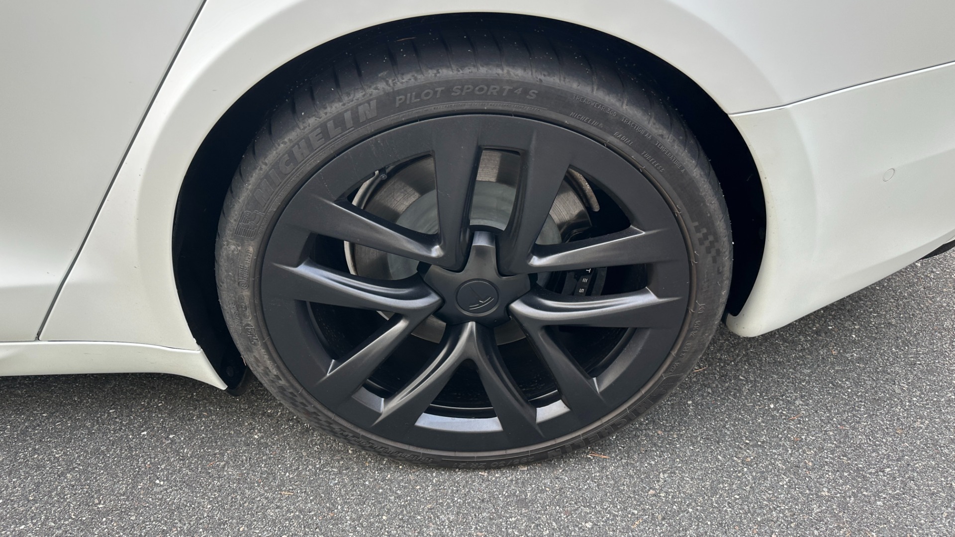 Used 2022 Tesla Model S PLAID / FULL SELF DRIVING / PREMIUM CONNECTIVITY for sale Sold at Formula Imports in Charlotte NC 28227 39