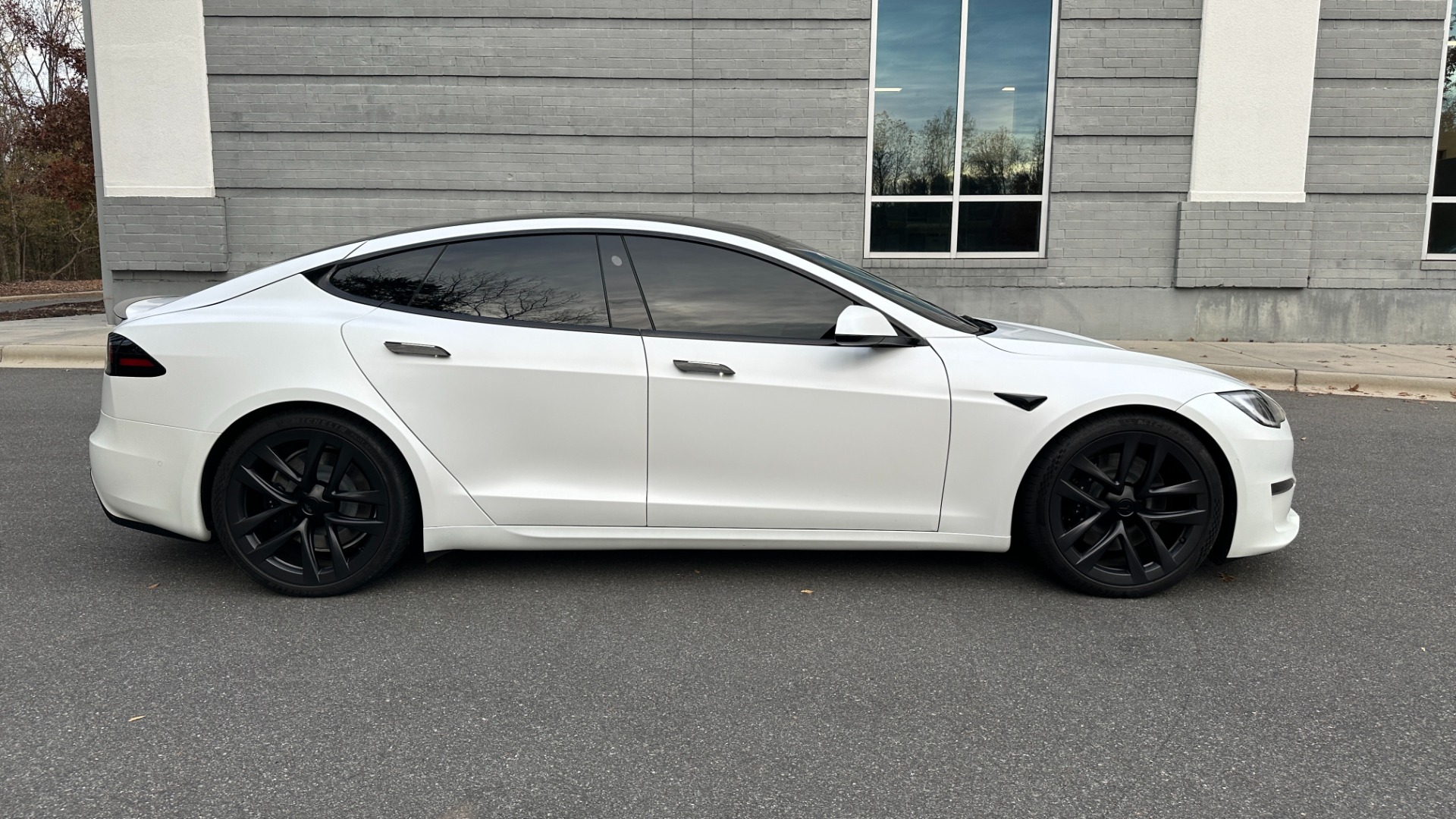 Used 2022 Tesla Model S PLAID / FULL SELF DRIVING / PREMIUM CONNECTIVITY for sale Sold at Formula Imports in Charlotte NC 28227 6