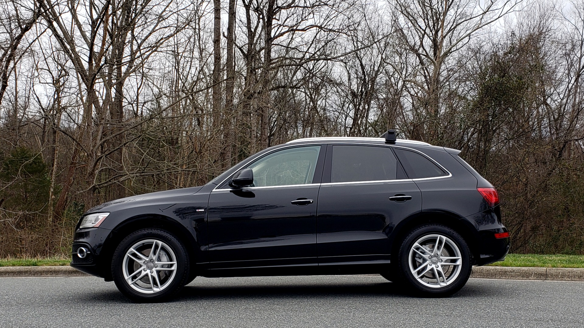 Used 2016 Audi Q5 PREMIUM PLUS / AWD / PANO-ROOF / HEATED SEATS for sale Sold at Formula Imports in Charlotte NC 28227 2