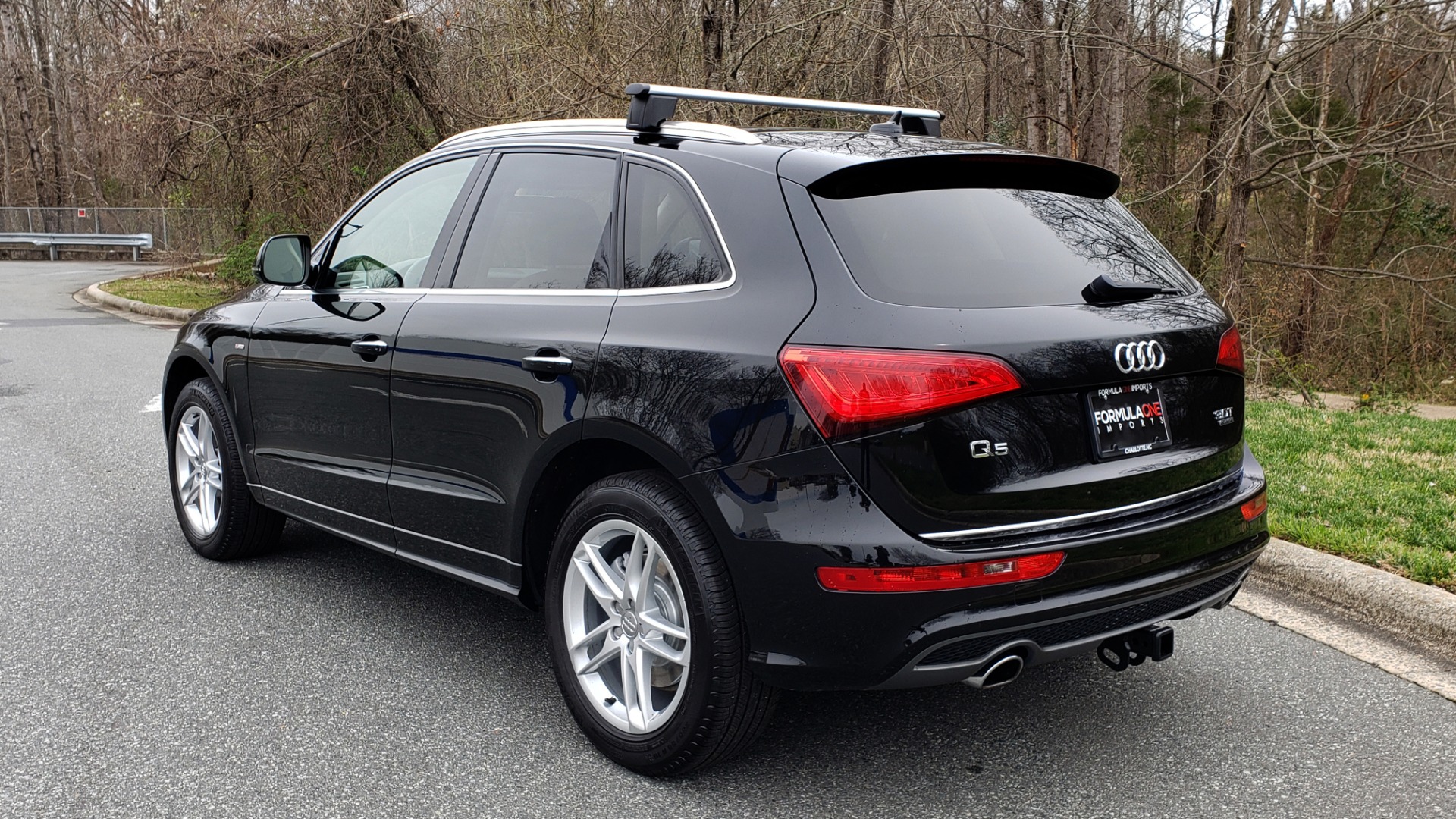 Used 2016 Audi Q5 PREMIUM PLUS / AWD / PANO-ROOF / HEATED SEATS for sale Sold at Formula Imports in Charlotte NC 28227 3