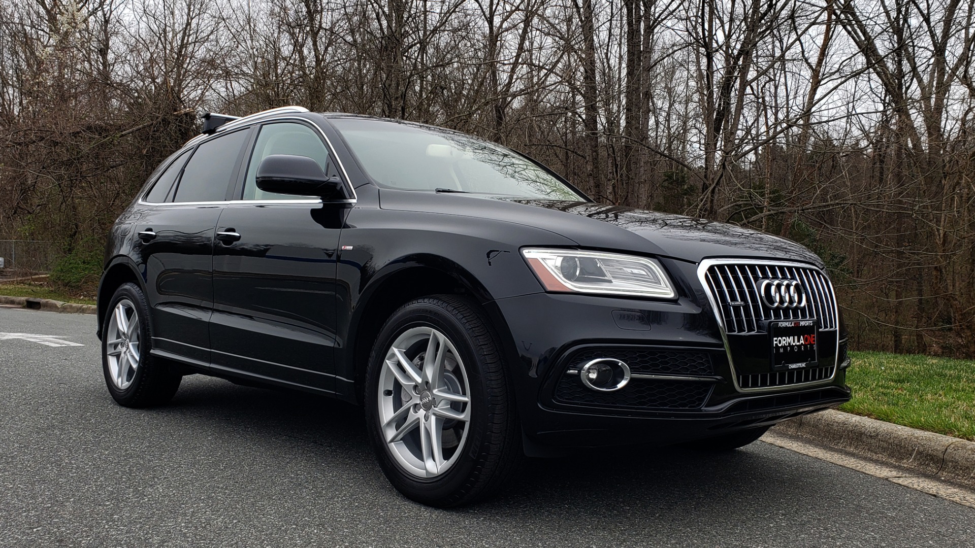 Used 2016 Audi Q5 PREMIUM PLUS / AWD / PANO-ROOF / HEATED SEATS for sale Sold at Formula Imports in Charlotte NC 28227 4