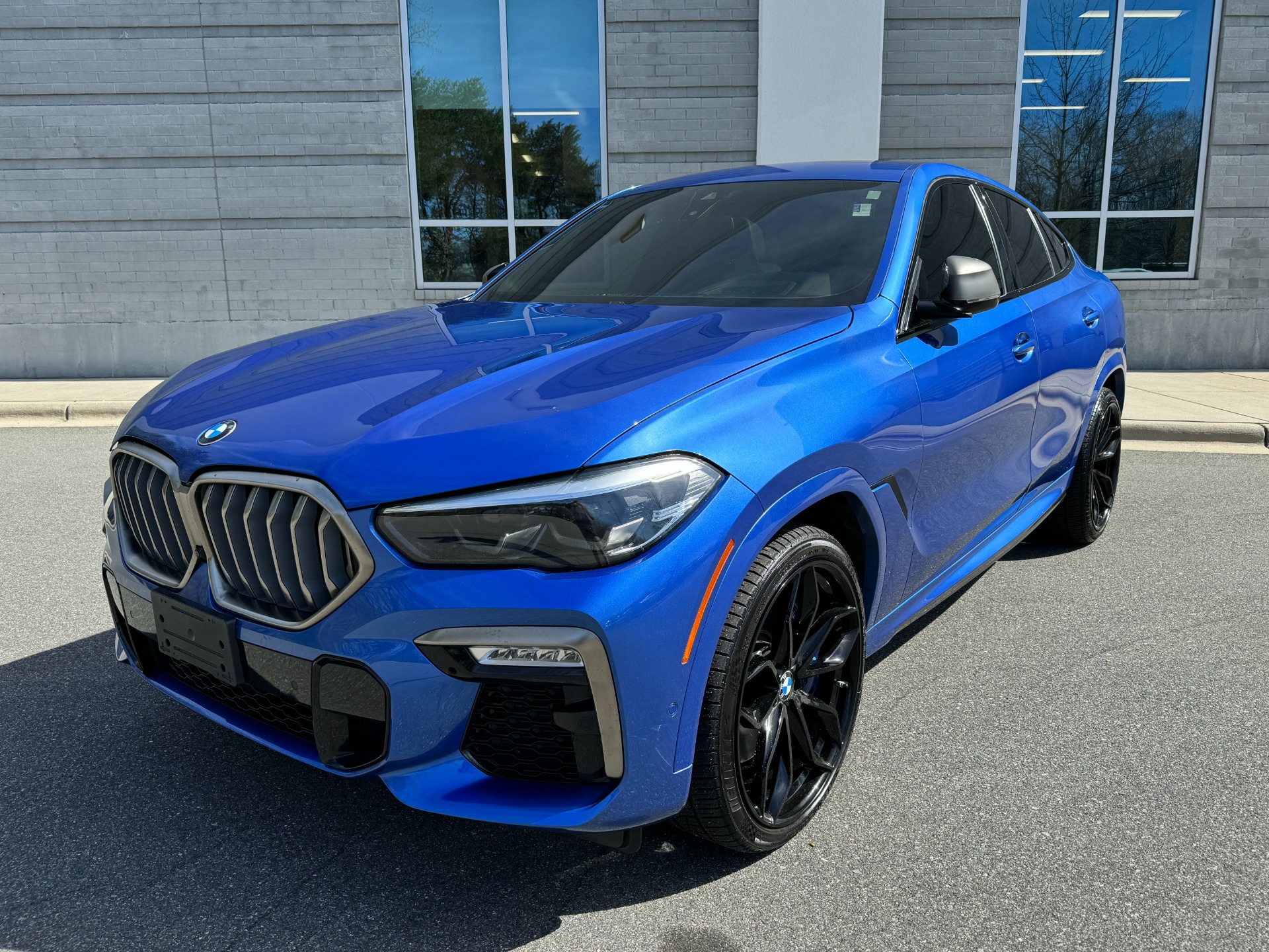 Used 2020 BMW X6 M50i for sale Sold at Formula Imports in Charlotte NC 28227 3