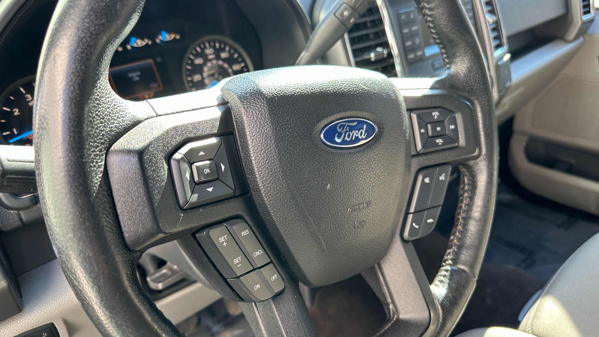 Used 2015 Ford F-150 XLT ECO BOOST // APPEARANCE PKG // TOW PKG for sale Sold at Formula Imports in Charlotte NC 28227 15